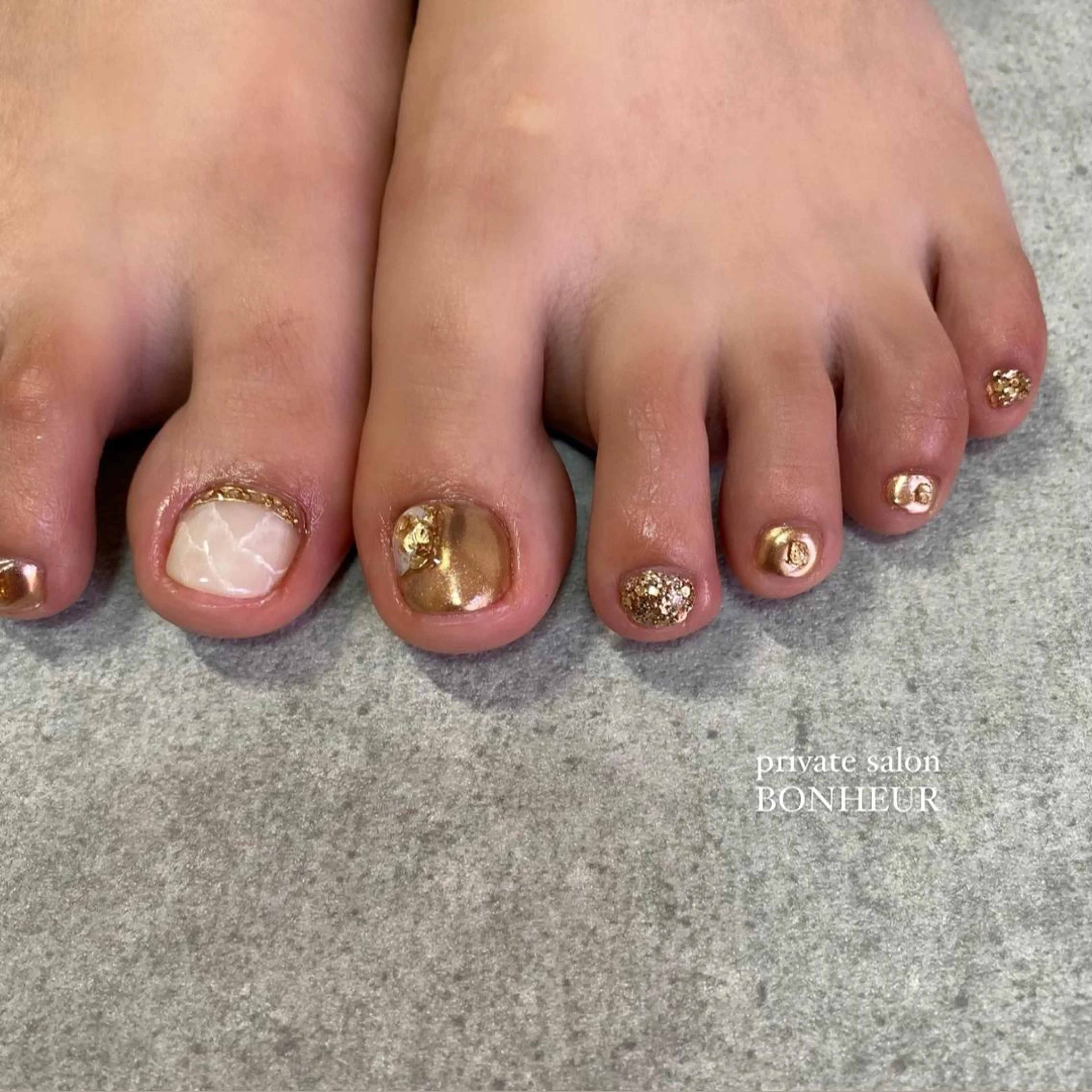 ネイル フットネイル BONHEUR Annaのネイルデザイン