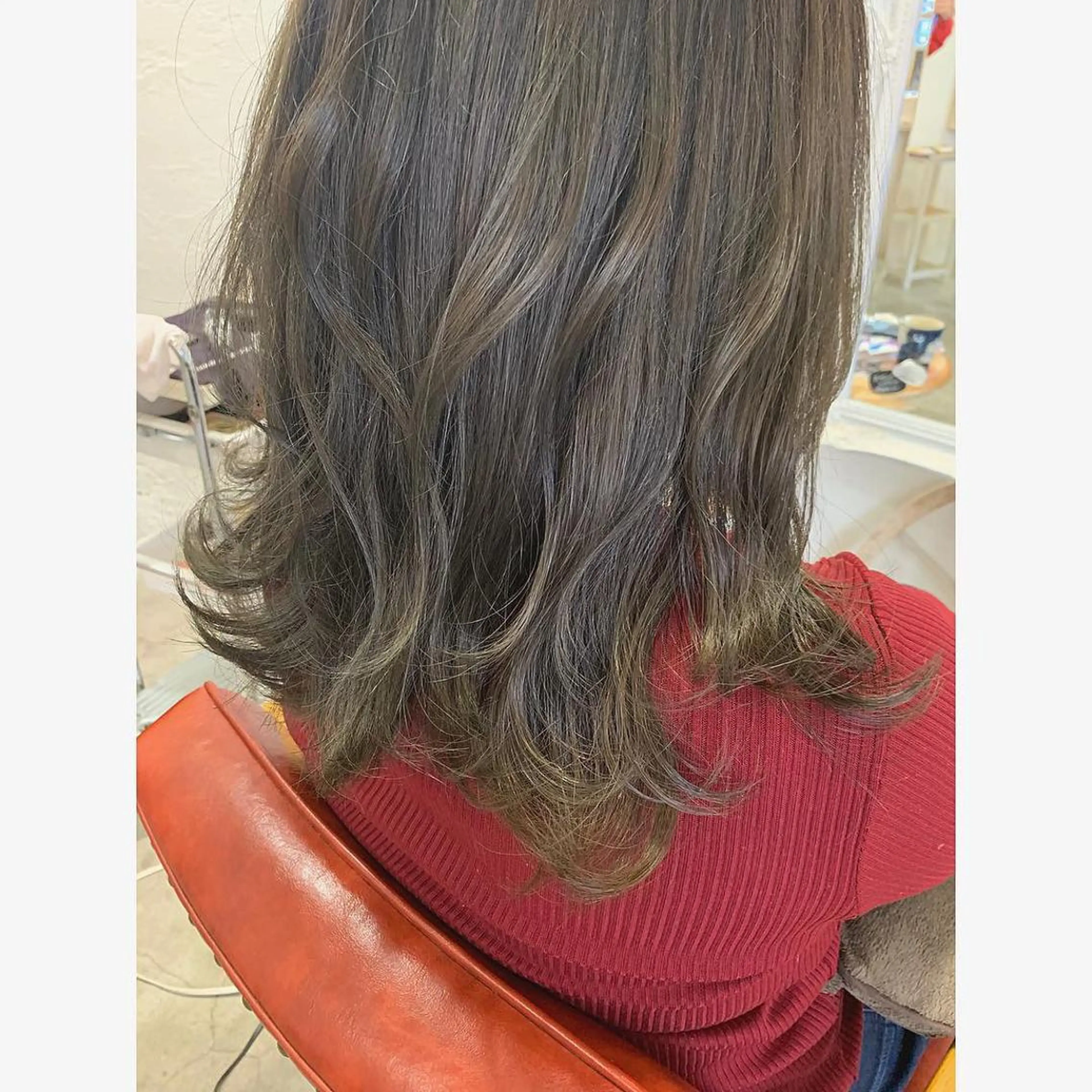 セミロング カラー カット ヘアカラー fio マナミのヘアスタイル