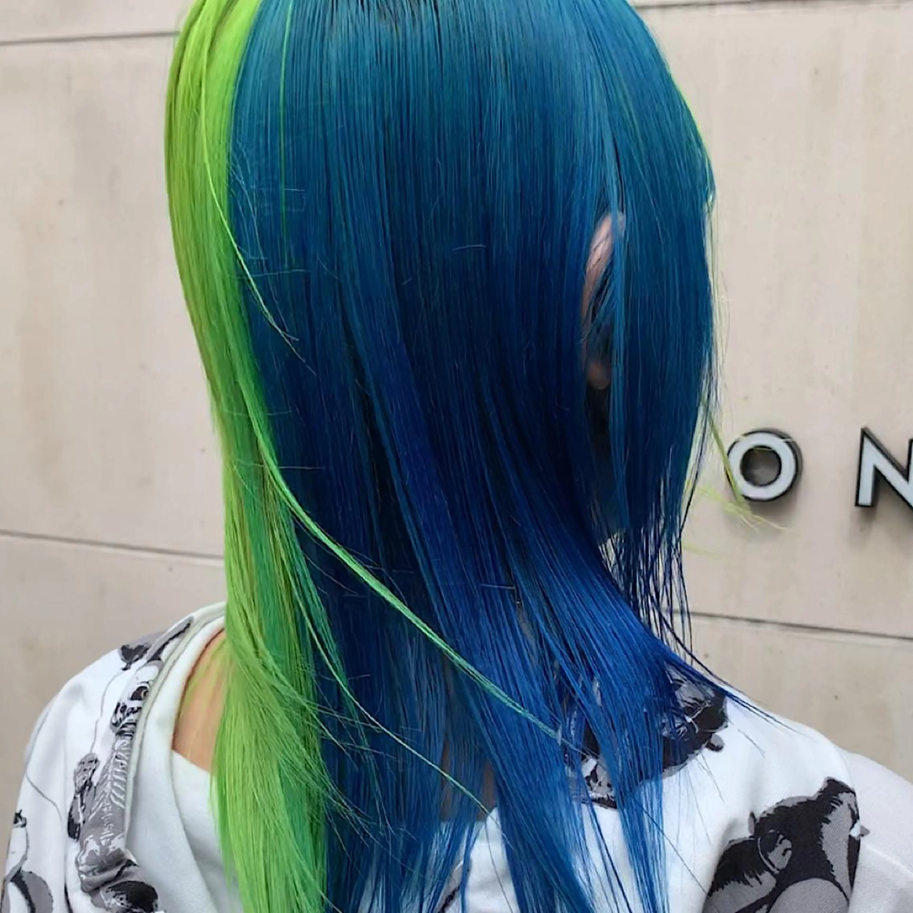 ミディアム カラー れい🫧 ハイトーン特化のヘアスタイル