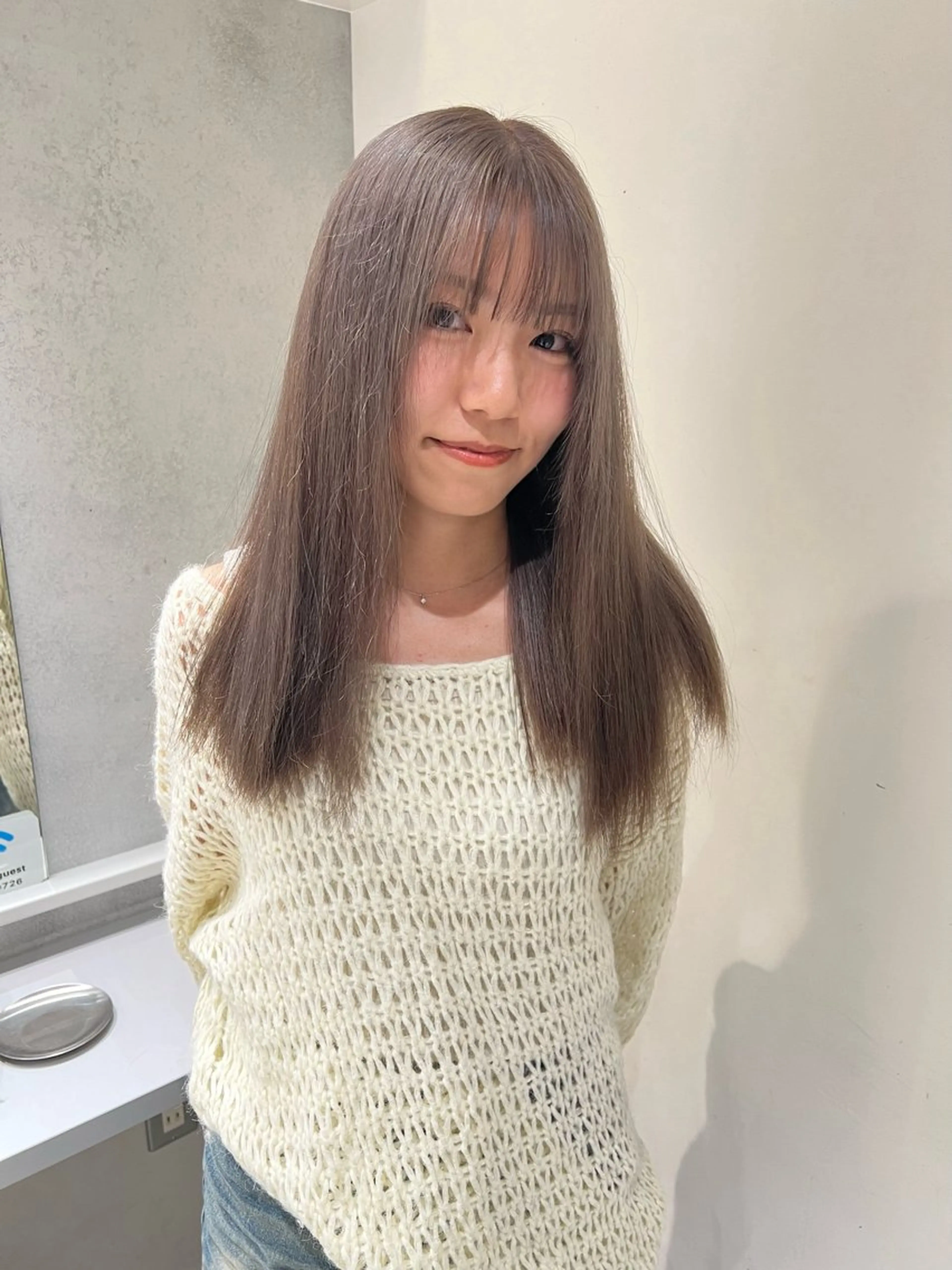 カラー グレージュ ayaka🫧 梅田ダブルカラーのヘアスタイル
