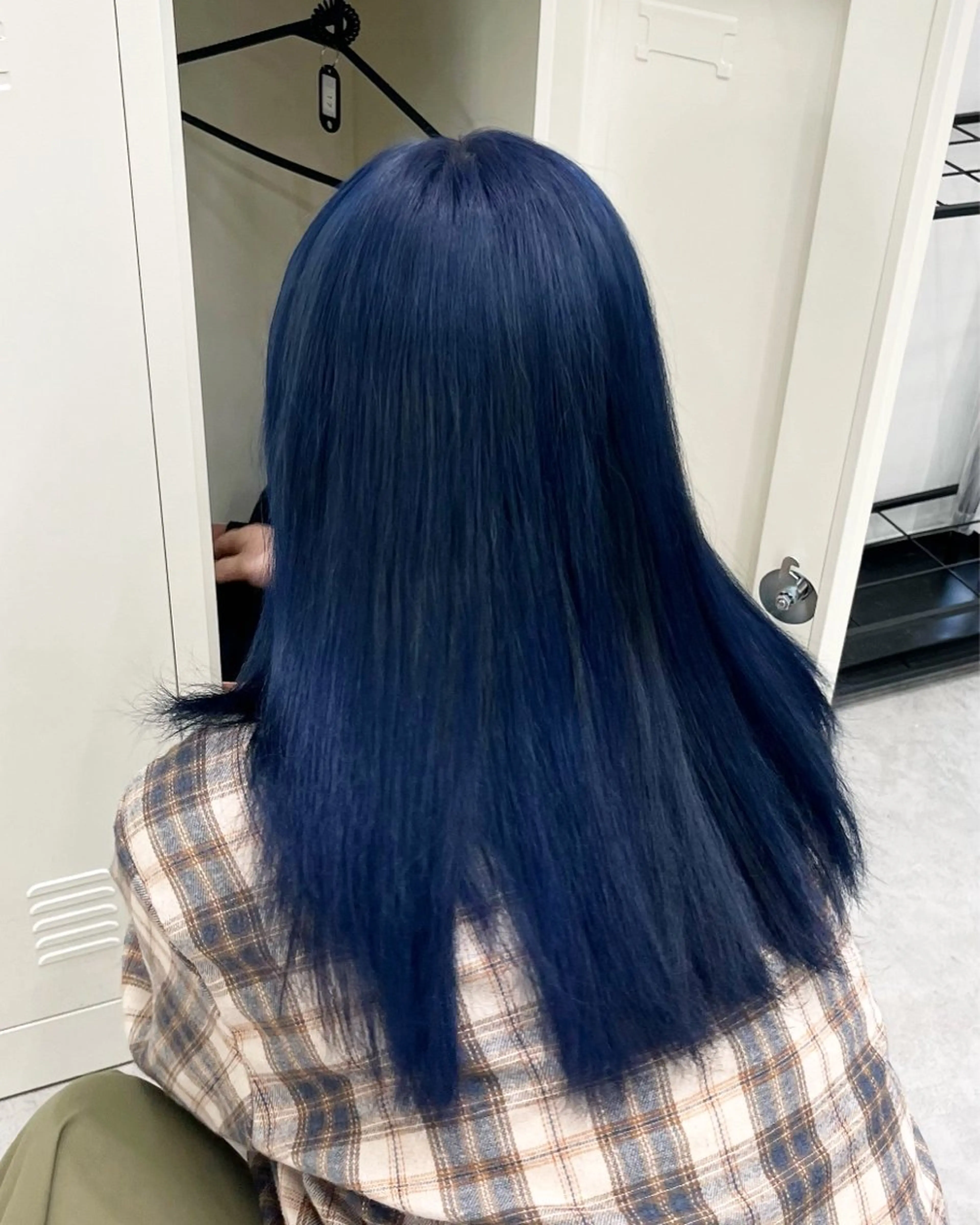 カラー ブルーカラー ネイビーカラー 中村 彩夏のヘアスタイル