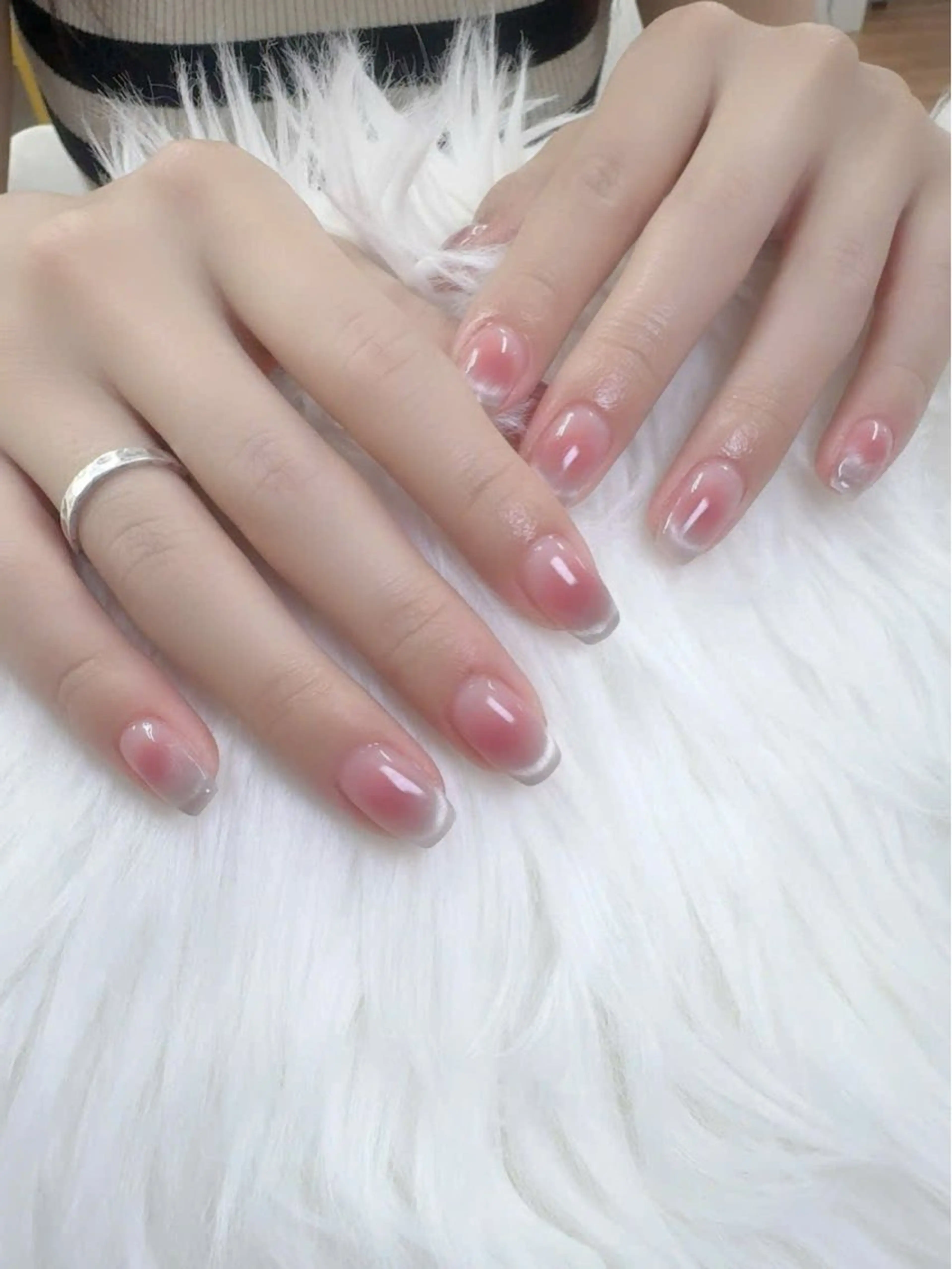 ネイル フットネイル フレンチネイル 韓国ネイル マグネットネイル ニュアンスネイル ハンドネイル ハンドケア Hara Nail 【パラジェル使用】のネイルデザイン