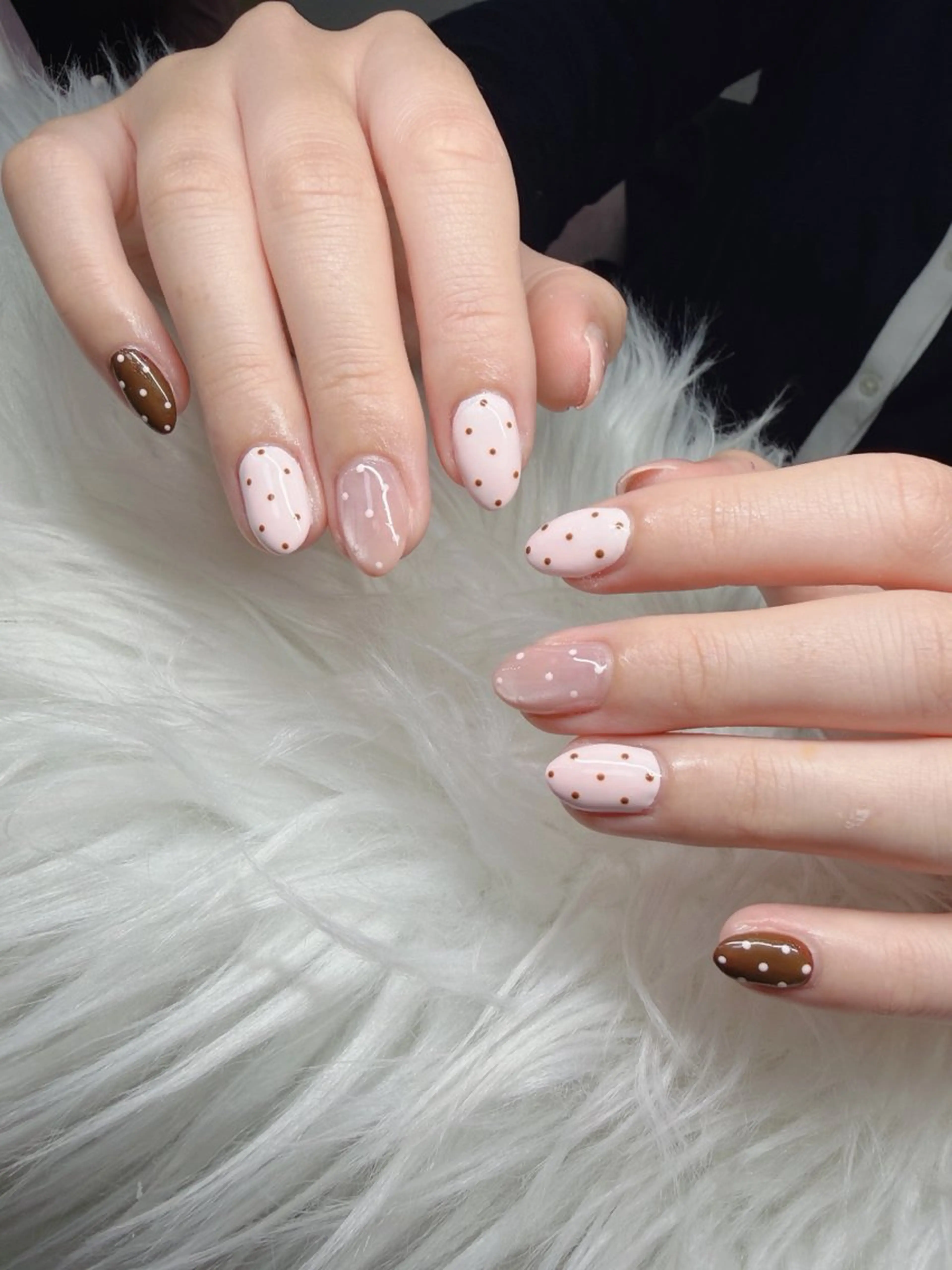 ネイル 長さ出し グラデーション 卒業式 キラキラネイル マグネットネイル Lee Nailsのネイルデザイン