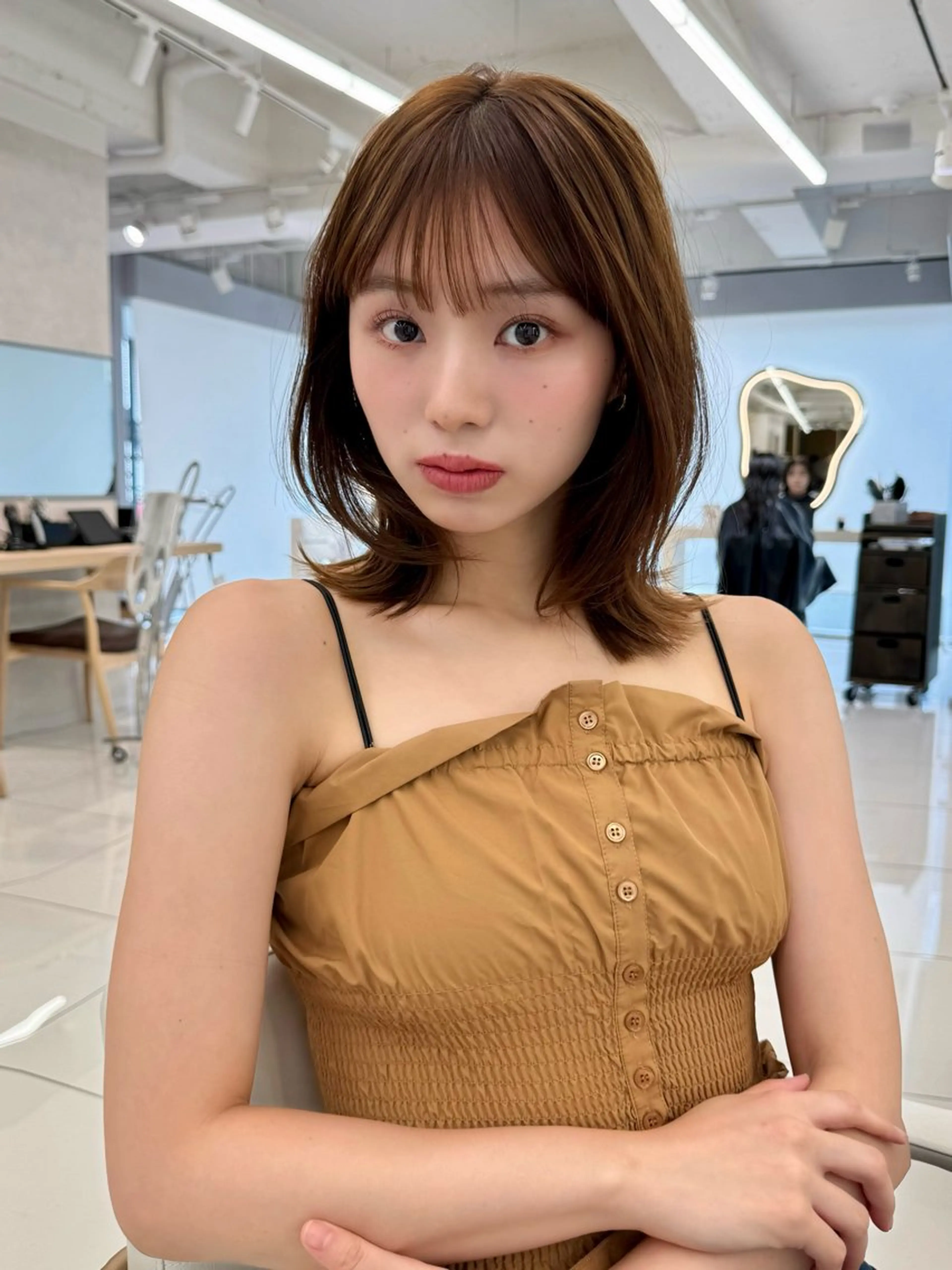 ミディアム 三鷹で1番ショート ボブをカットする新谷のヘアスタイル