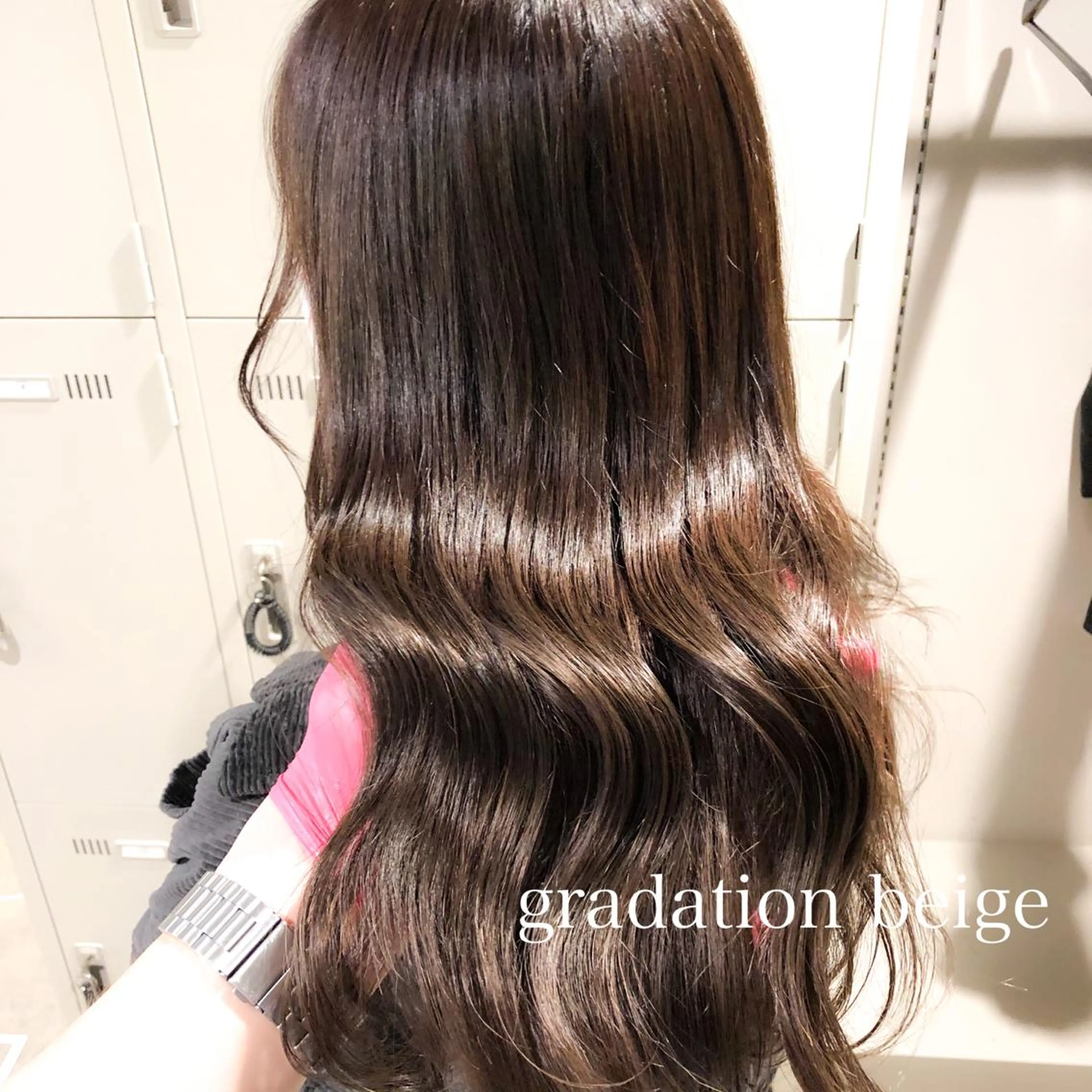 ロング カラー ヘアカラー トリートメント ハイトーン×レイヤー カットTAKUMIのヘアスタイル