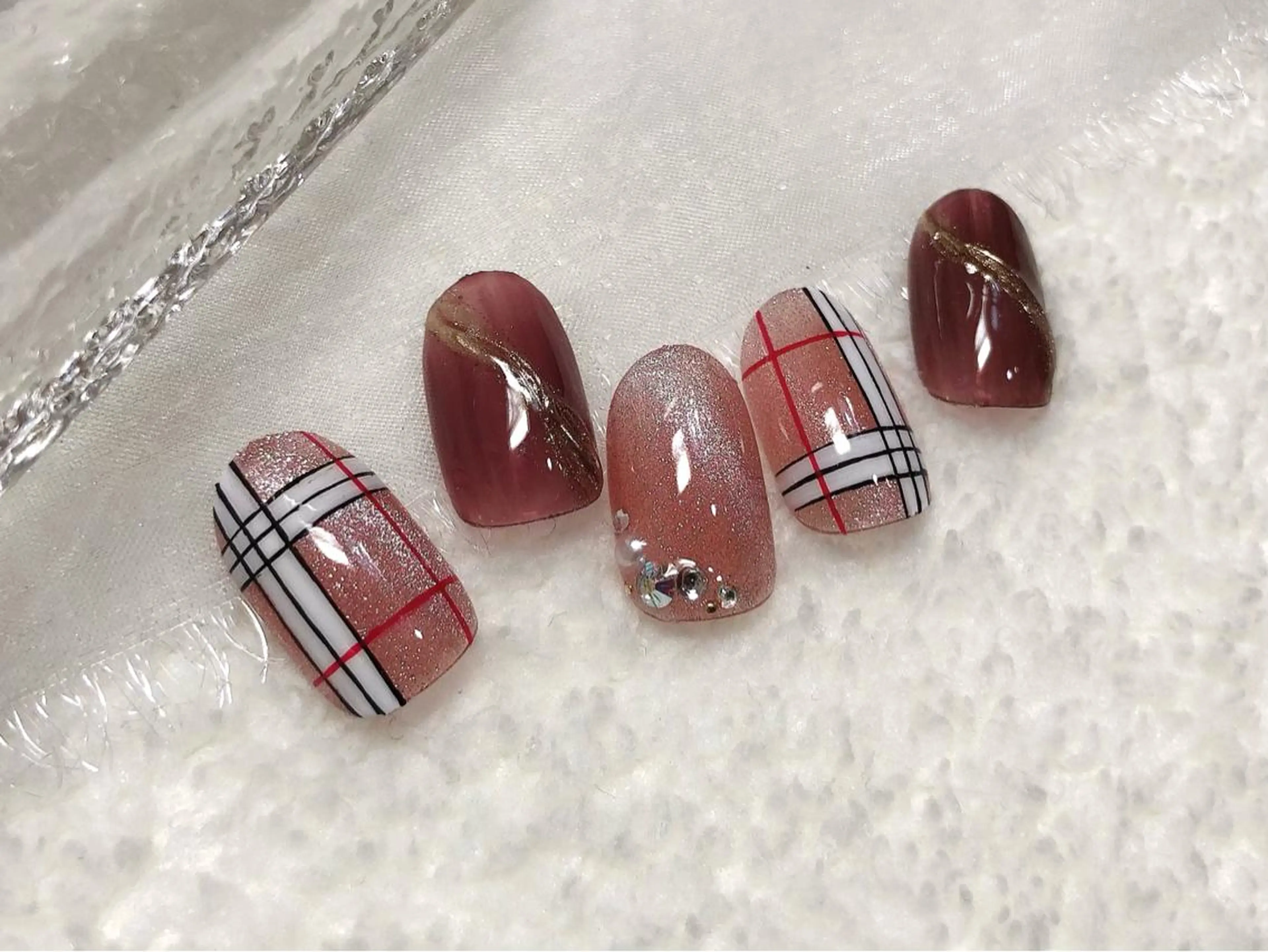 ネイル マグネットネイル ミラーネイル 梅津 郁美のネイルデザイン