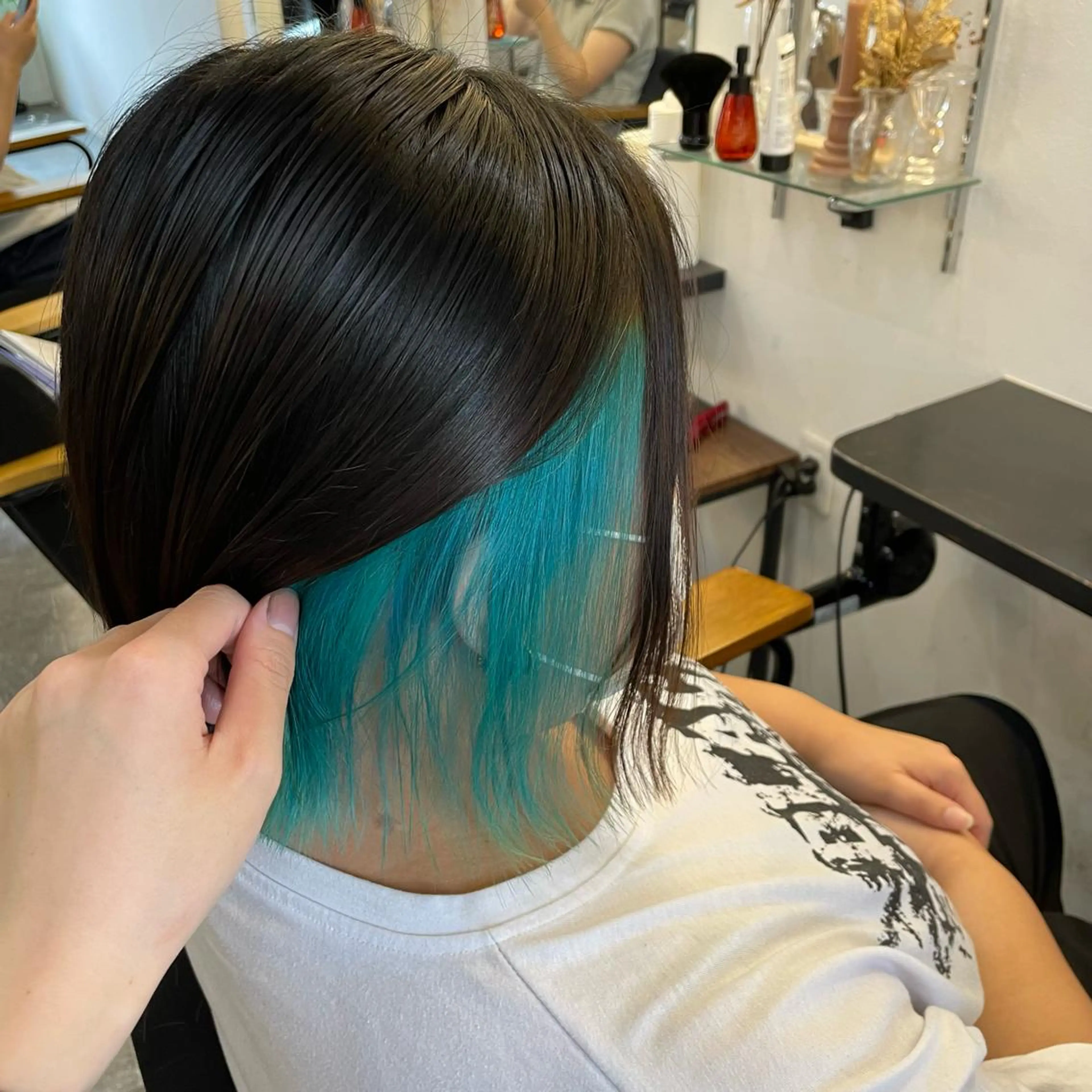 ショート カラー ブルーカラー インナーカラー ヘアカラー tokute 中野真咲🐺のヘアスタイル