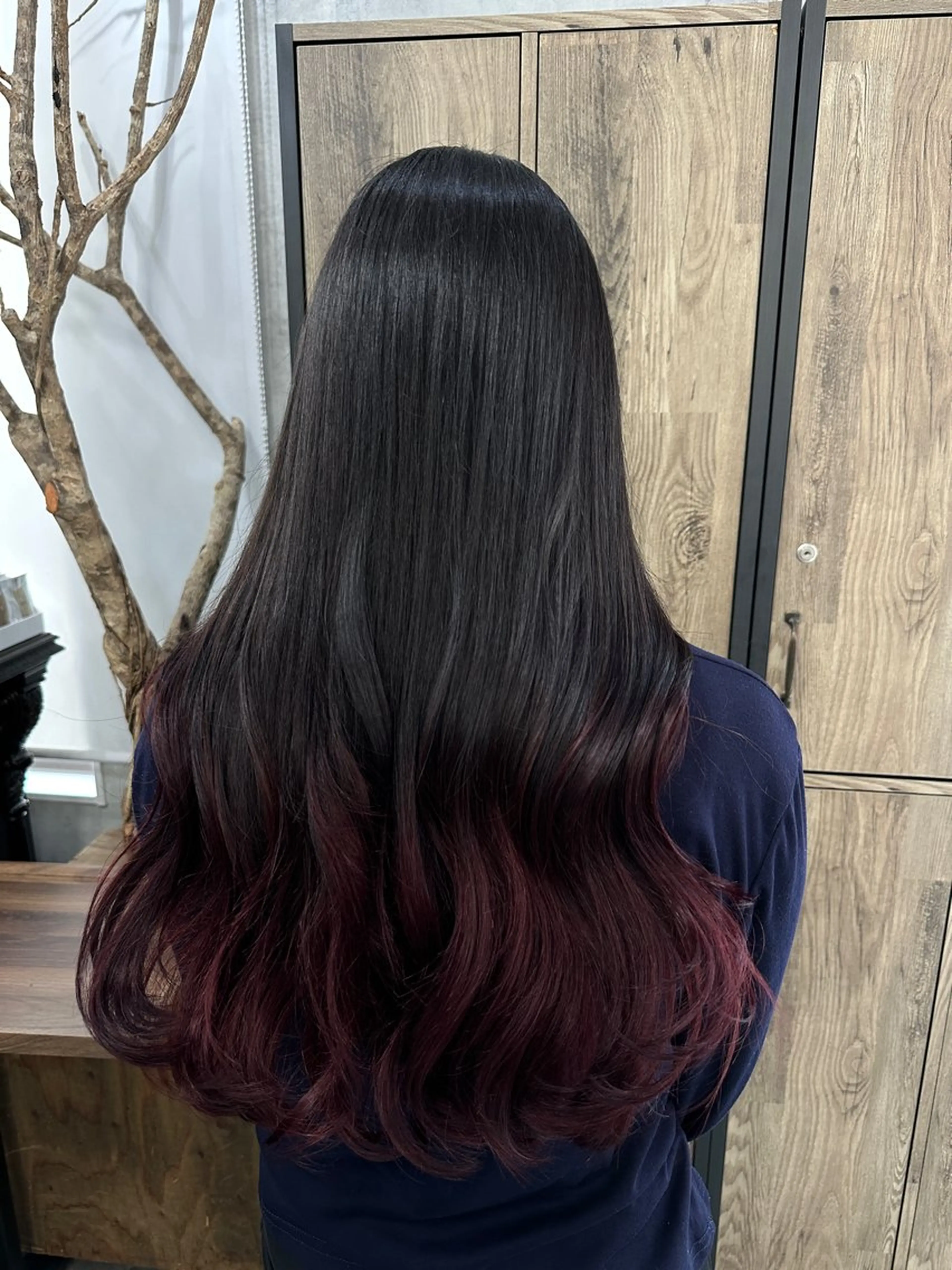 ロング ヘアカラー 鈴木 菜々映のヘアスタイル