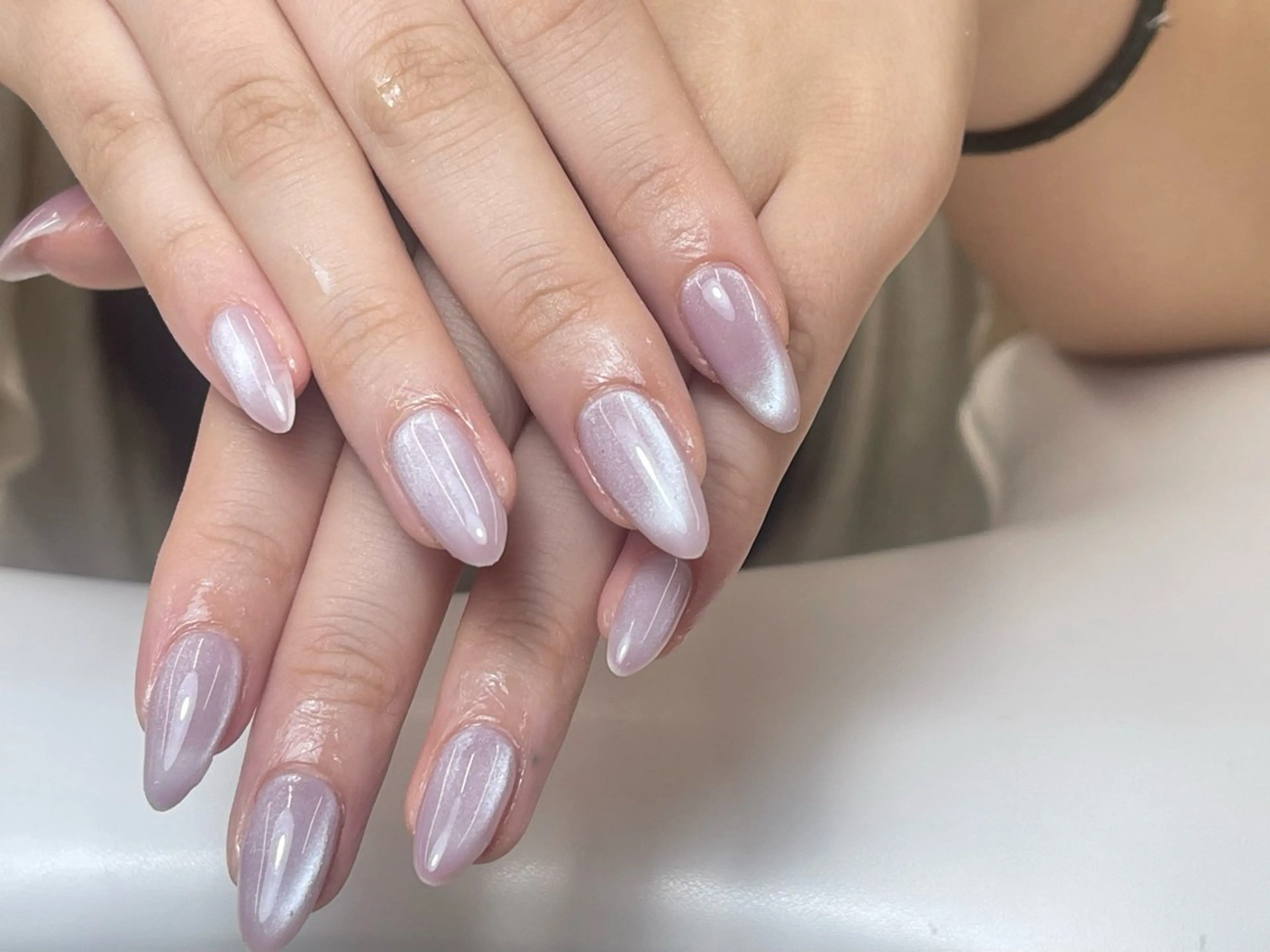 ロング トゥ ヒェンのネイルデザイン
