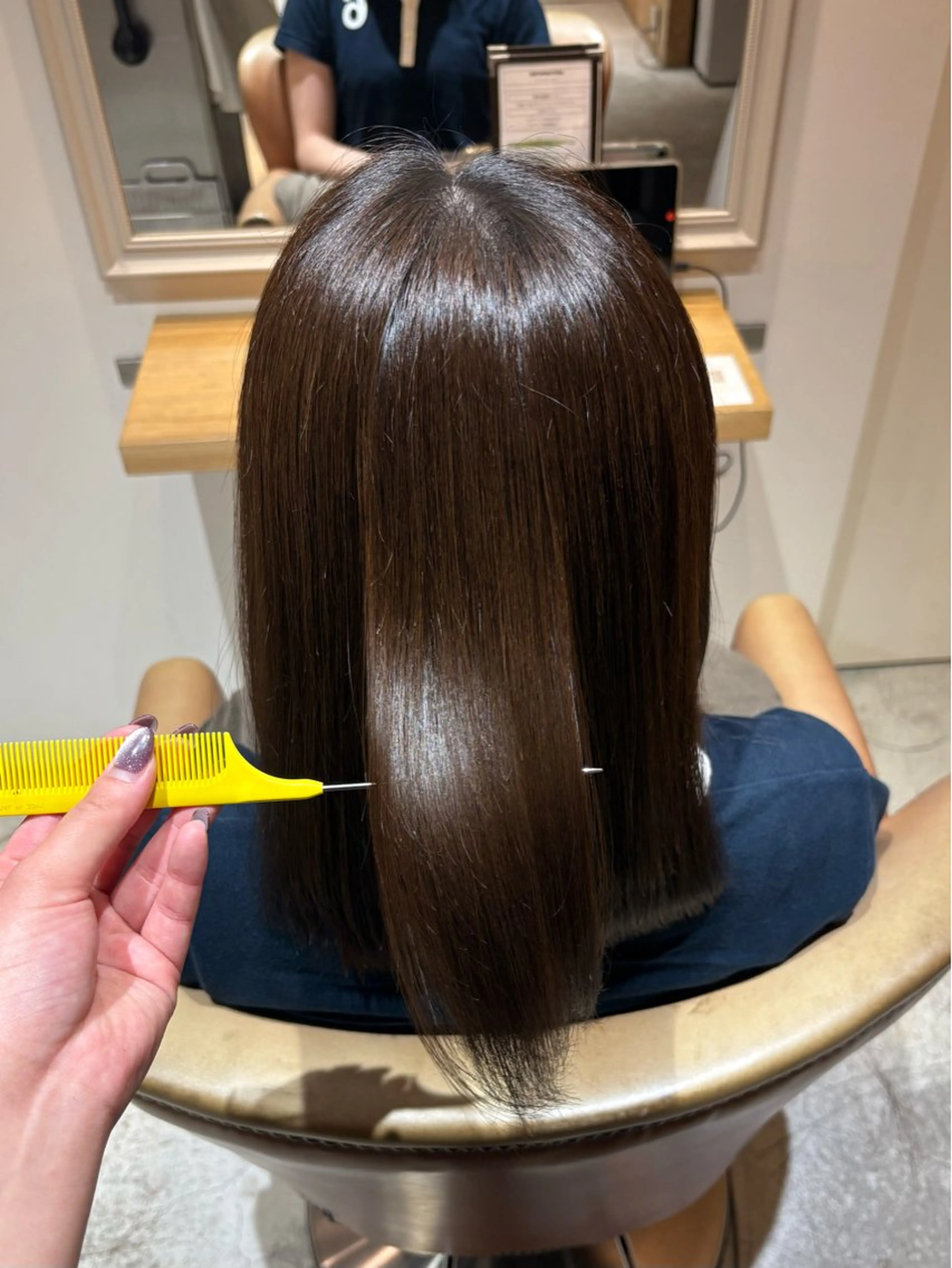 ミディアム 渡辺 リリのヘアスタイル