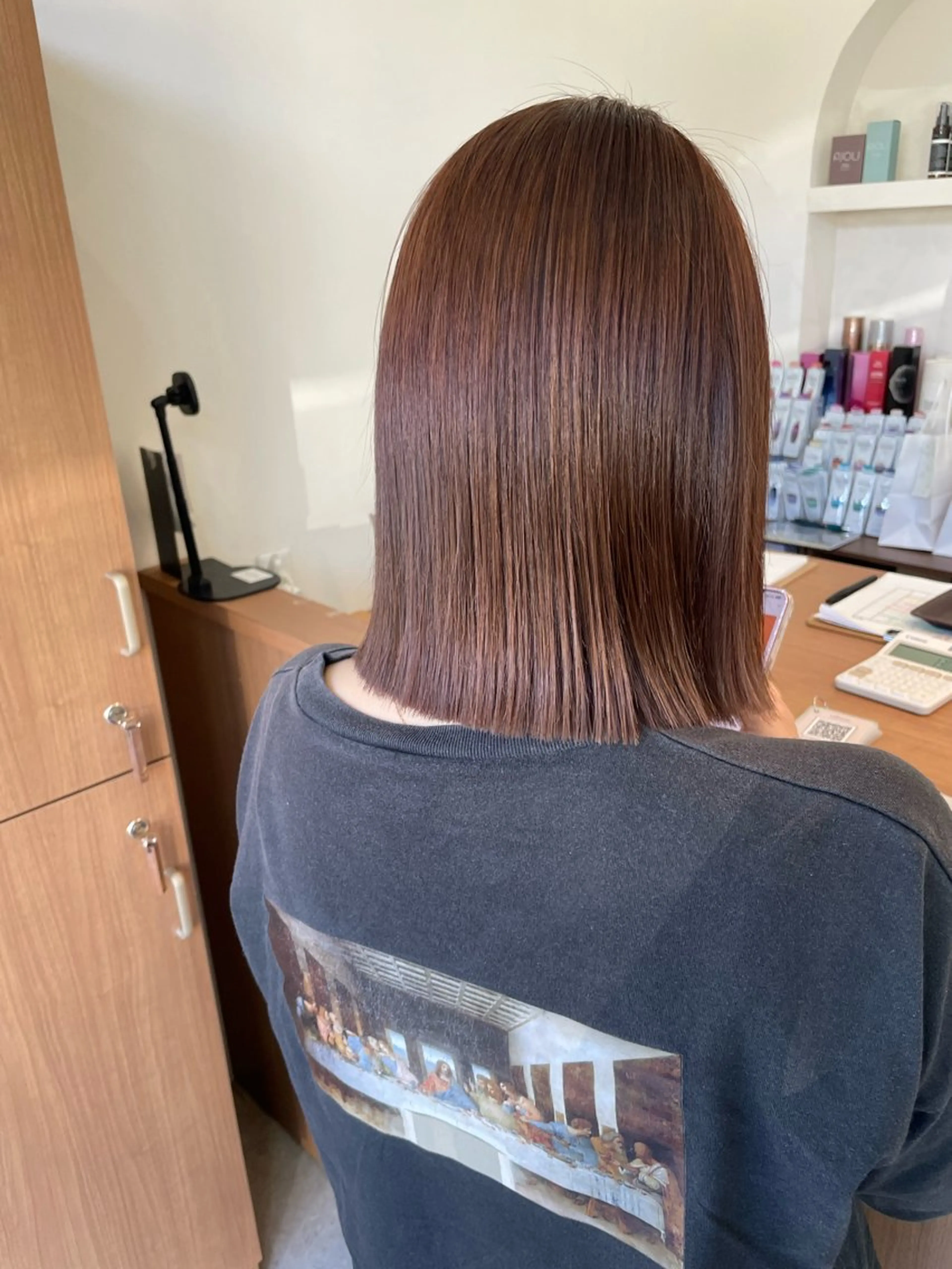 ミディアム 縮毛矯正 鈴木 梨瑚のヘアスタイル