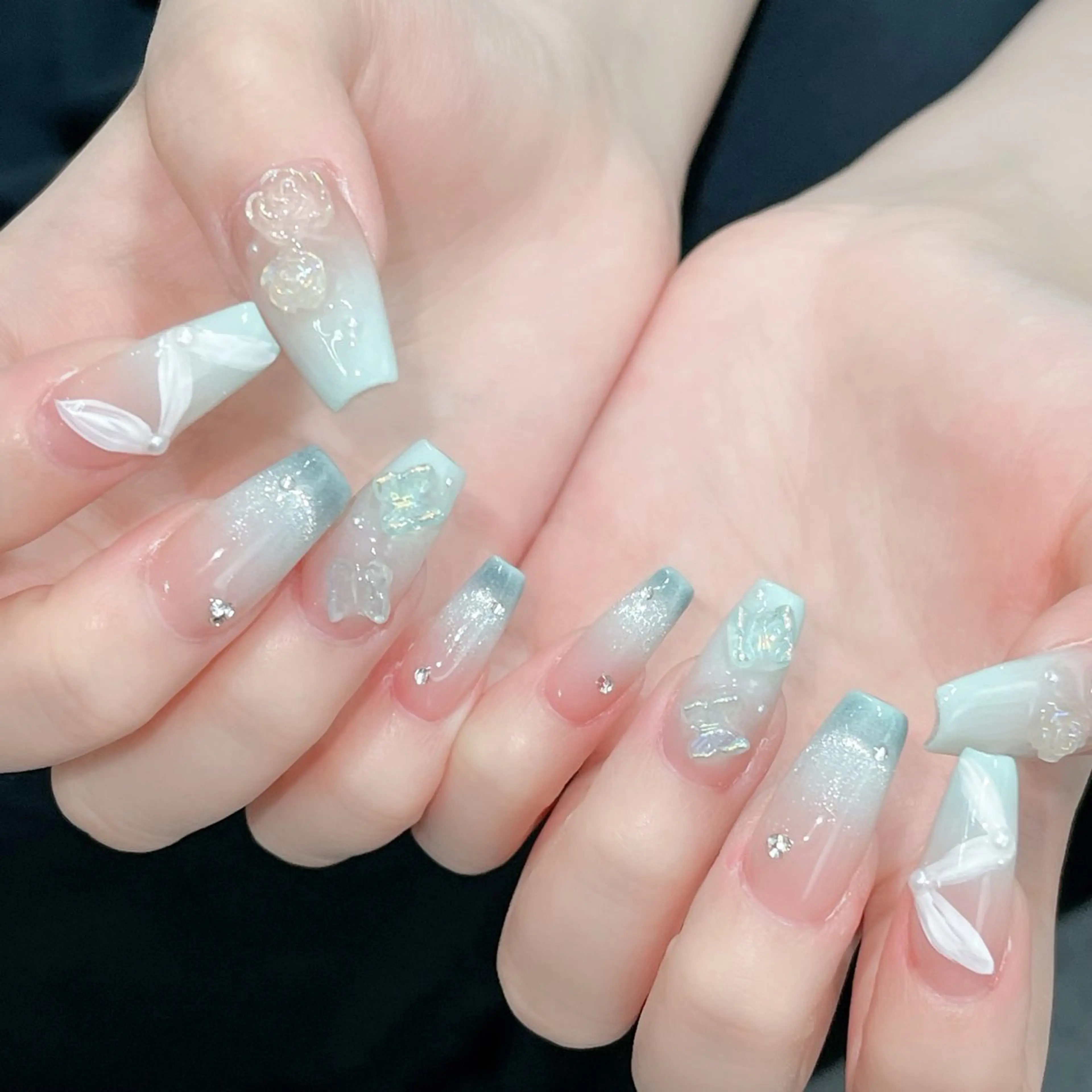 ネイル ハンドネイル Queens マオのネイルデザイン