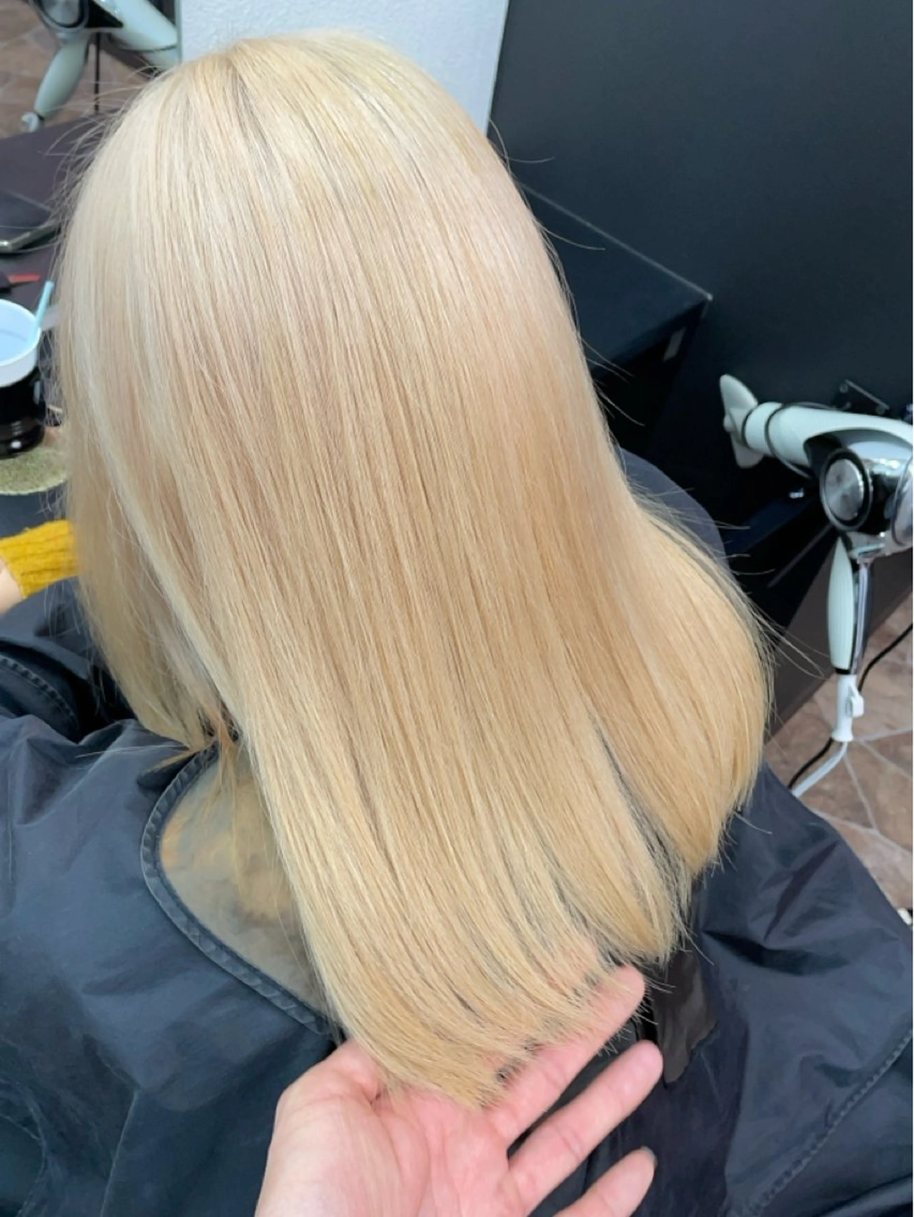 ミディアム パーマ カット ヘアカラー 縮毛矯正 トリートメント COEUR🌟 山崎 朋也のヘアスタイル