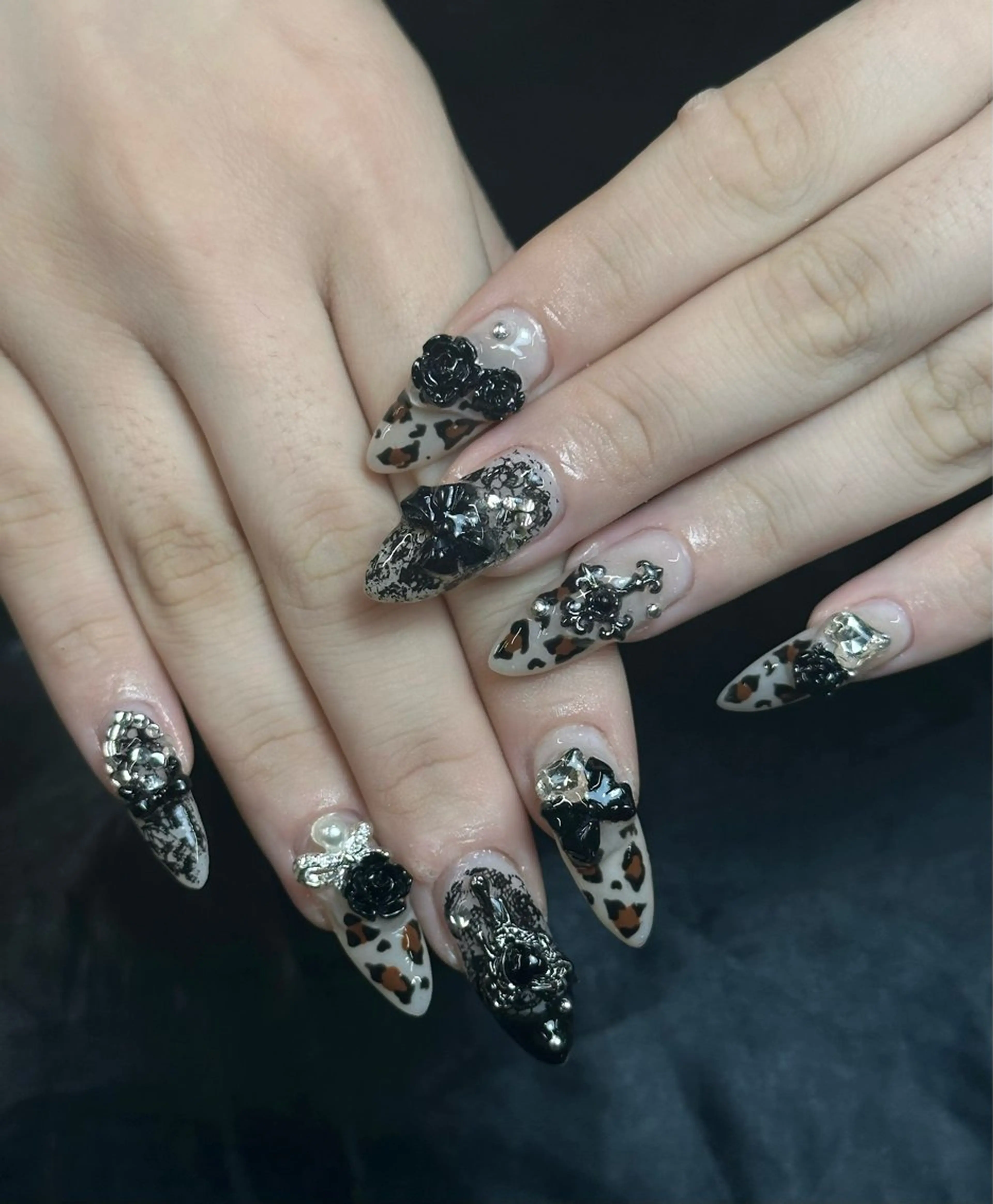 ネイル Iconic Nailのネイルデザイン