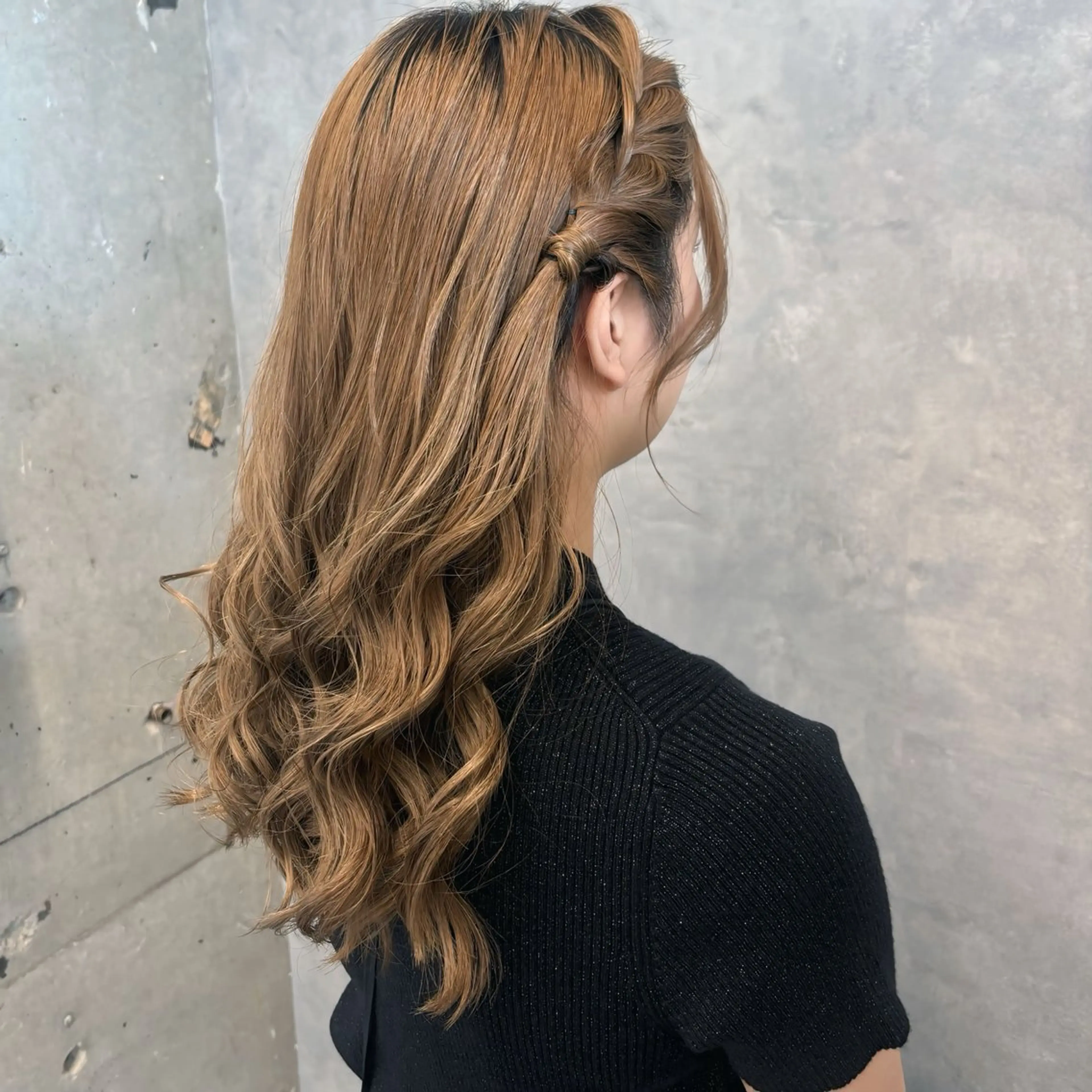 ロング ヘアアレンジ ヘアセット NUMBER_ ユイナのヘアスタイル