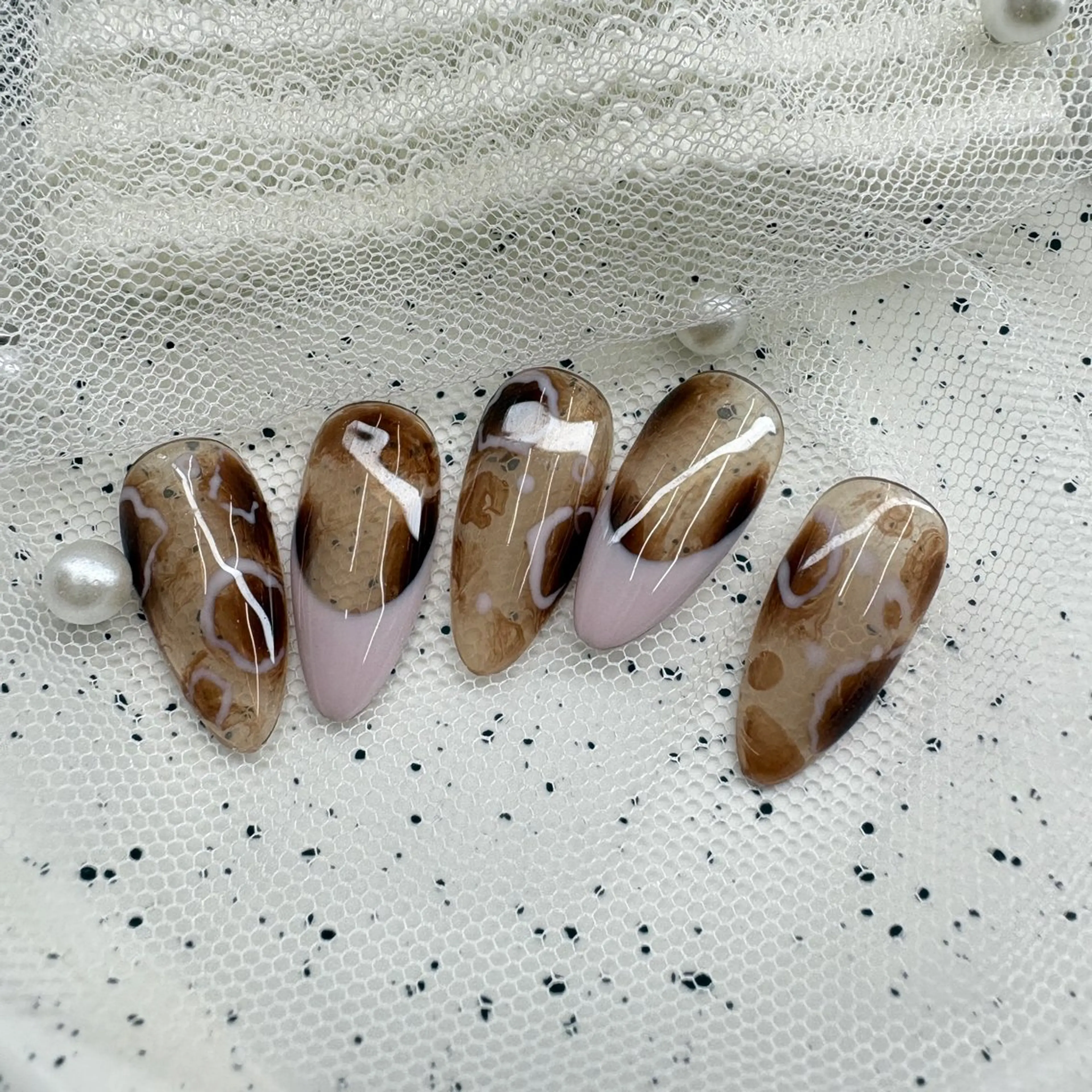 ネイル アートネイル フレンチネイル ジェルネイル グラデーション 韓国ネイル ハンドネイル AngelChris ビューティーサロンのネイルデザイン