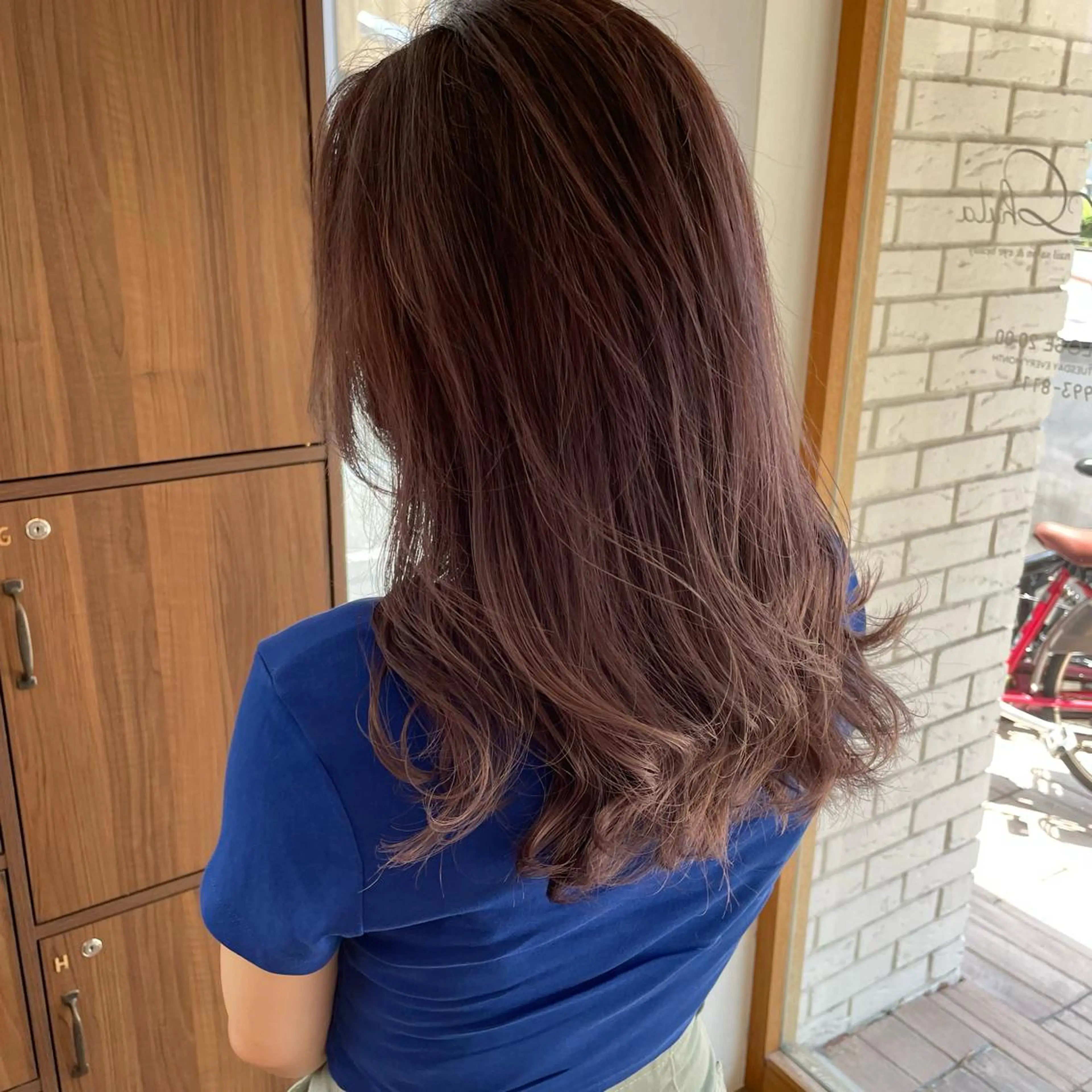 ミディアム カラー ヘアアレンジ バレイヤージュ ベージュカラー ピンクカラー ピンクベージュ レイヤーカット 🎗秋山勇/ GEAR.代表のヘアスタイル