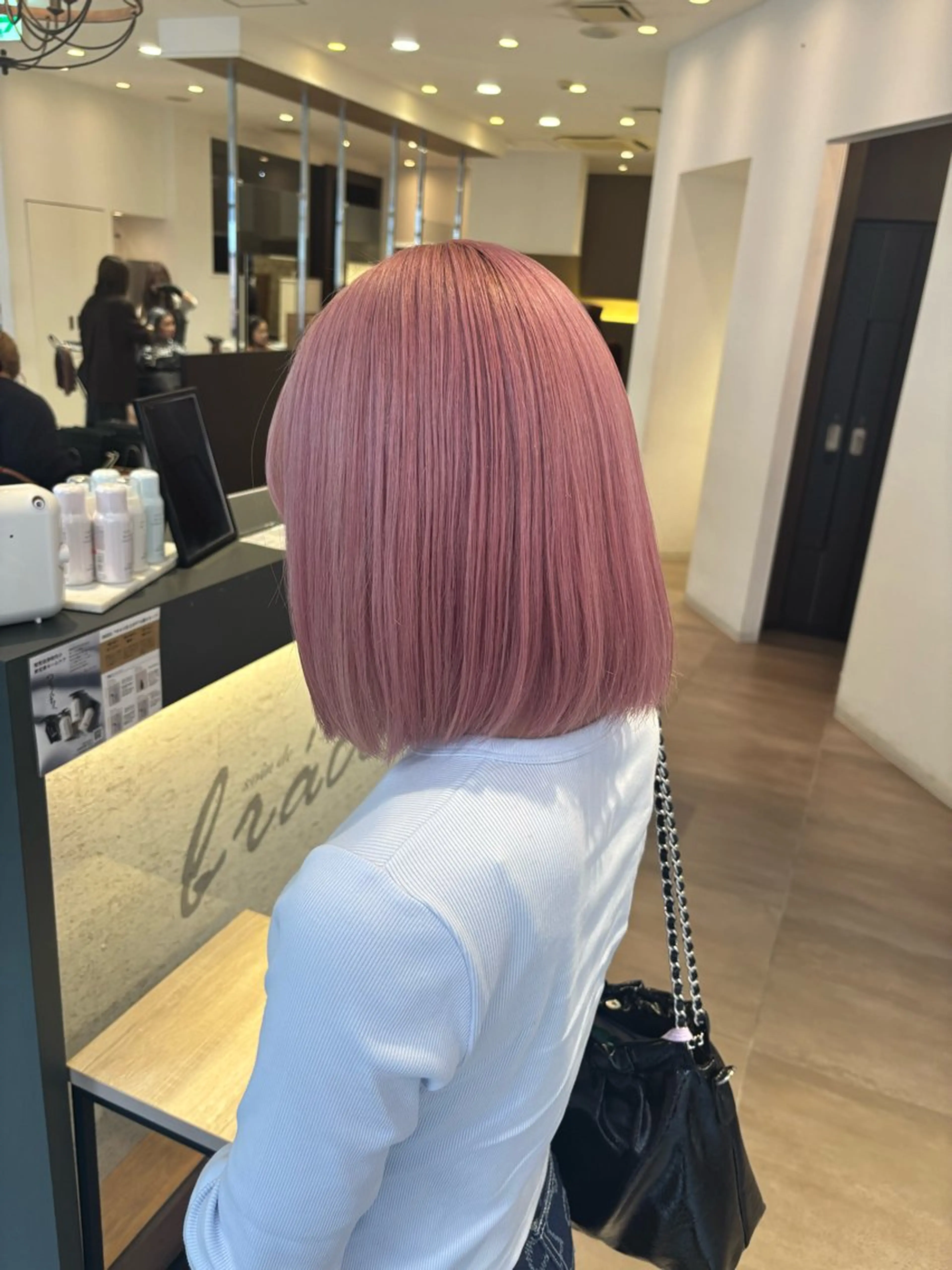 ミディアム ヘアカラー トリートメント brace 小笹花純のヘアスタイル