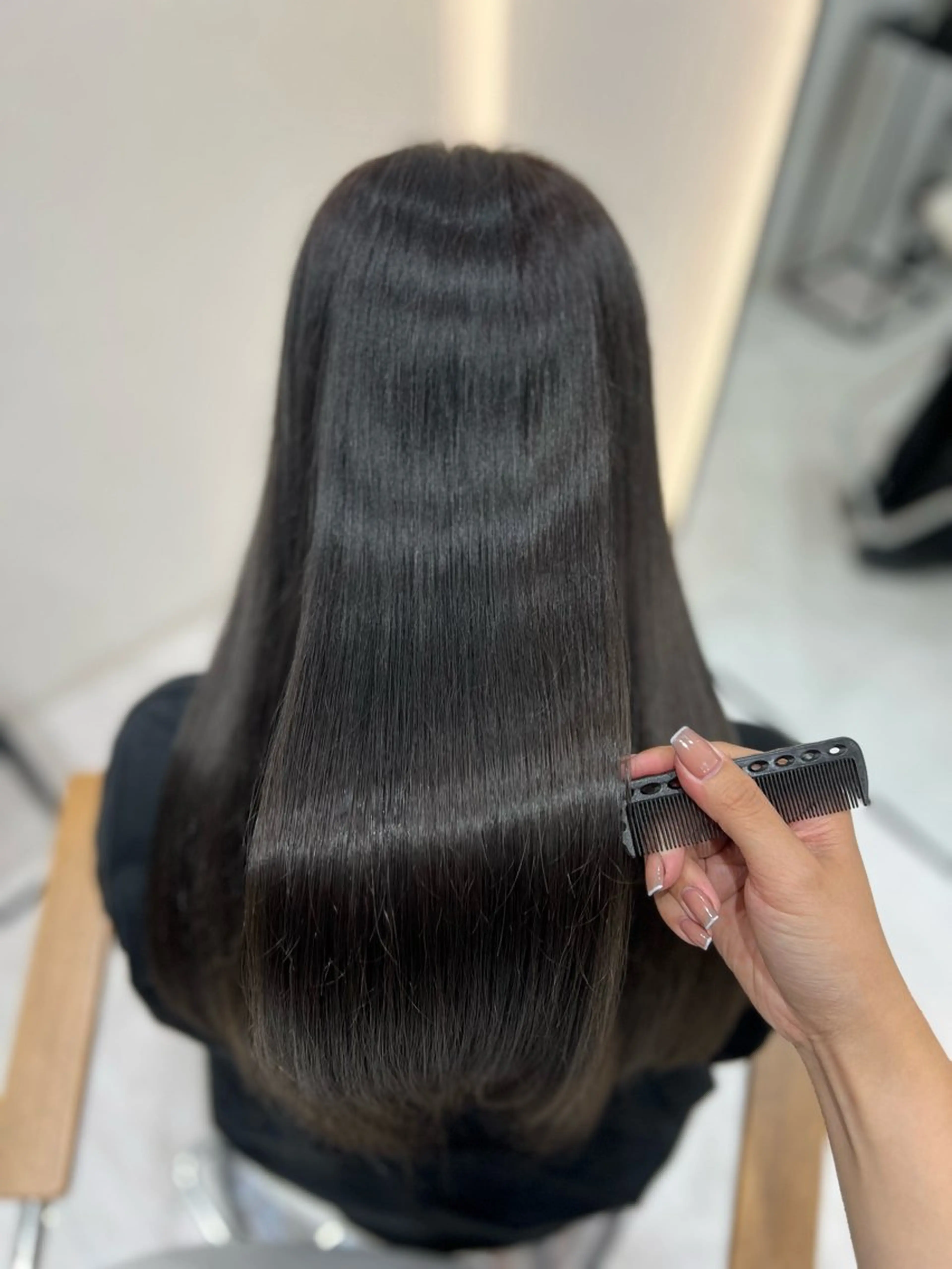 ロング カラー Zina aimiのヘアスタイル