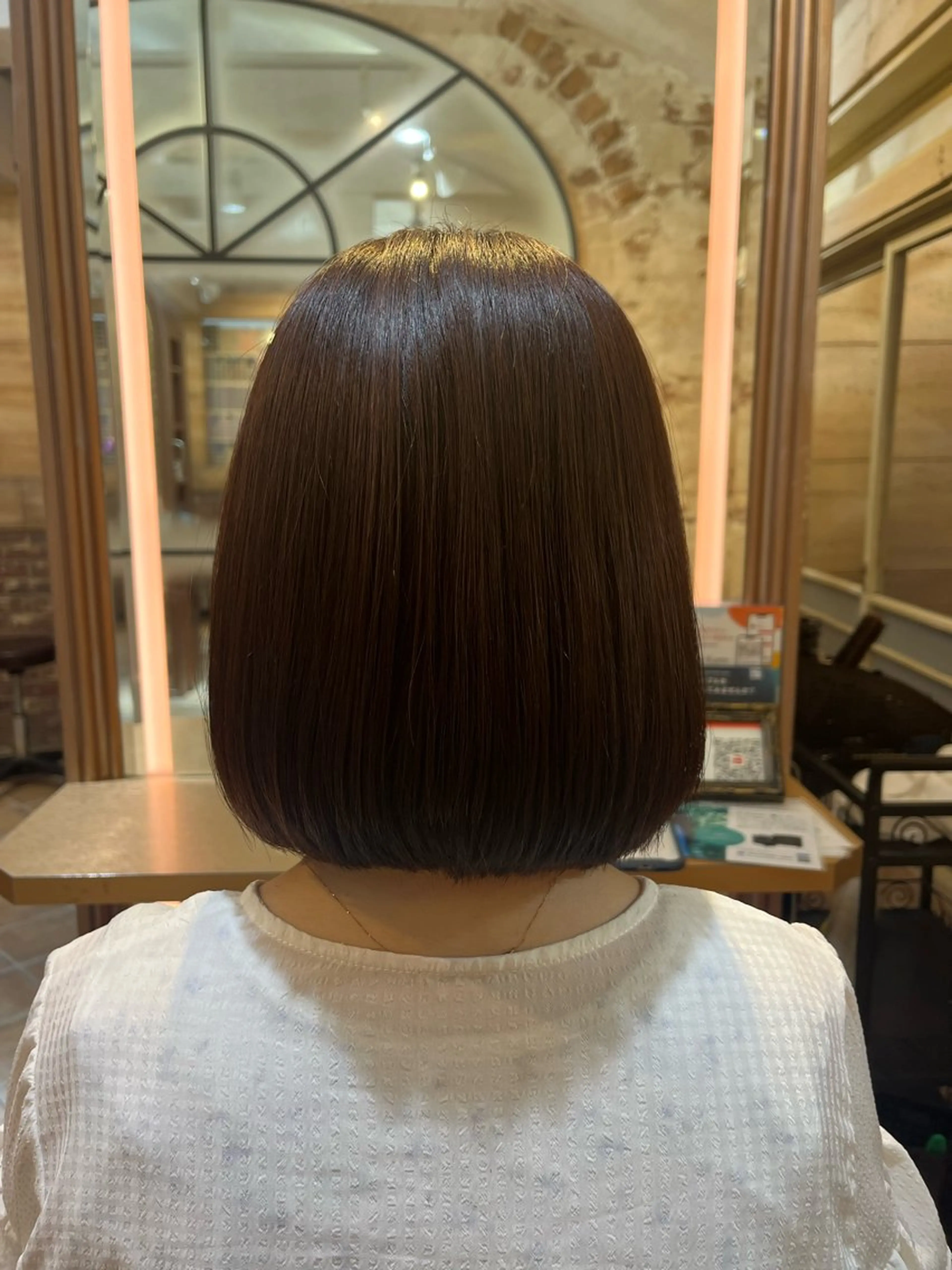 ショート ボブ レイヤーカット カラーが上手い 辻悠月のヘアスタイル