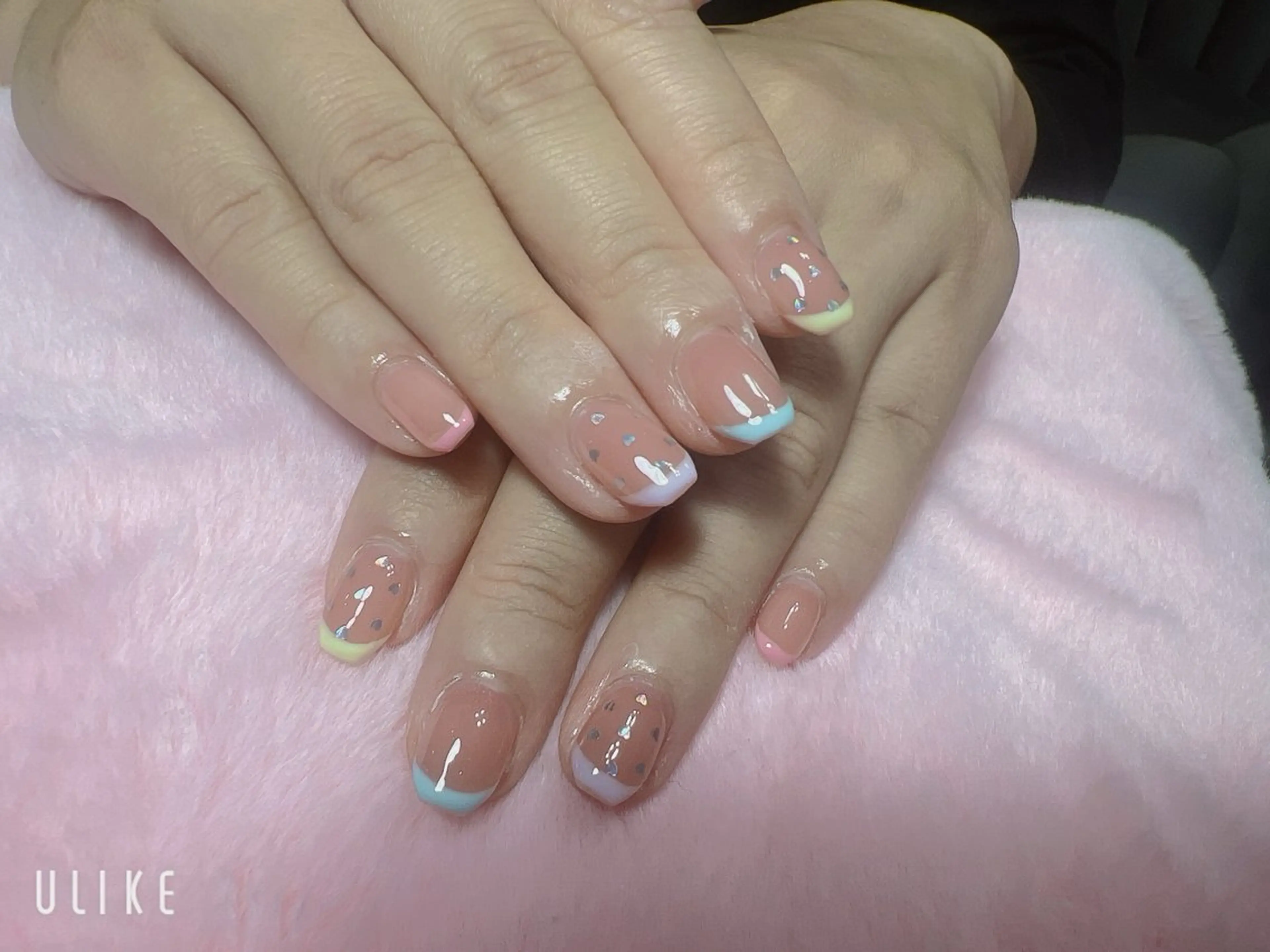 ネイル フレンチネイル Hina ネイルサロンのネイルデザイン