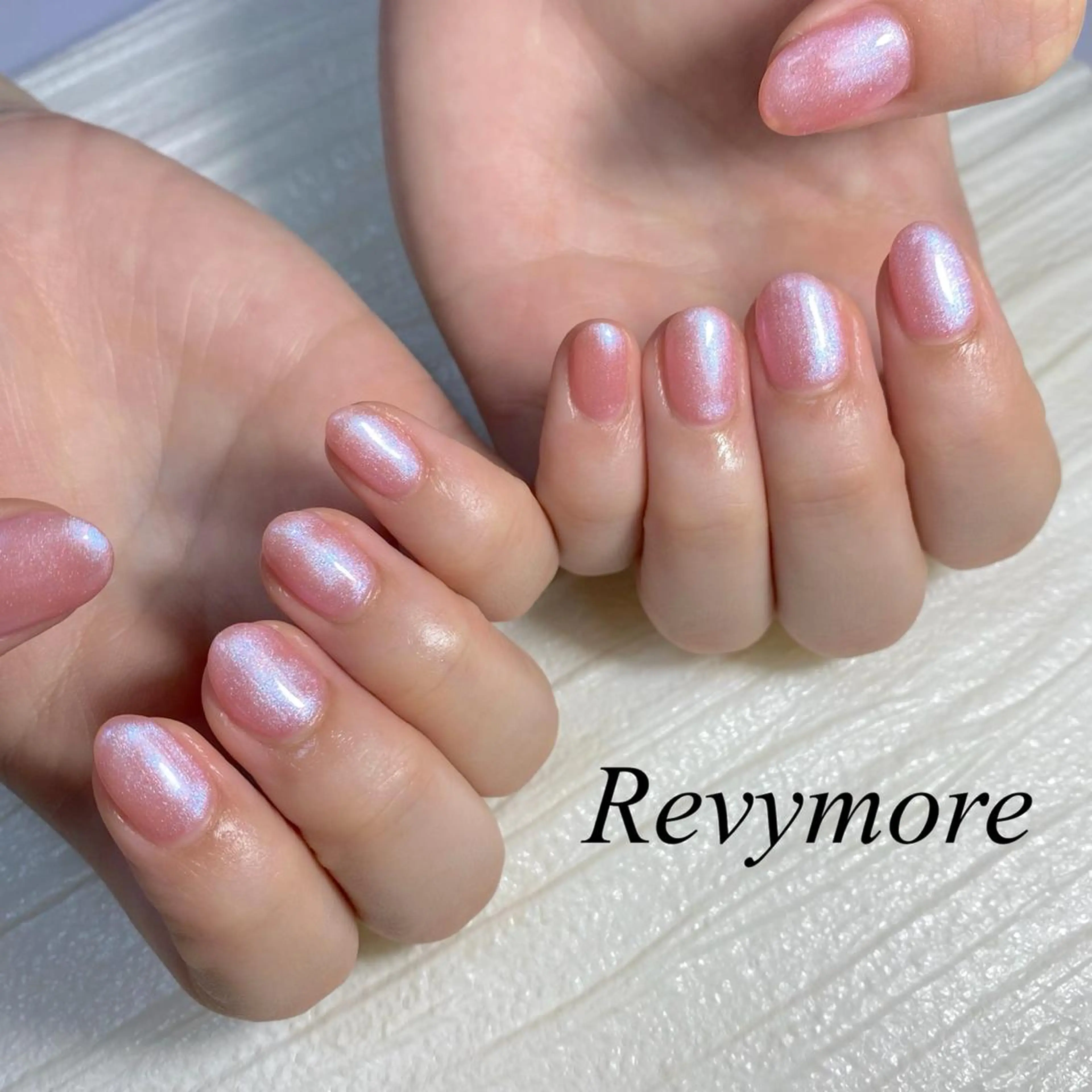 ショート ネイル 韓国風ヘア ジェルネイル キラキラネイル 韓国ネイル ニュアンスネイル nail salon Revymoreのネイルデザイン
