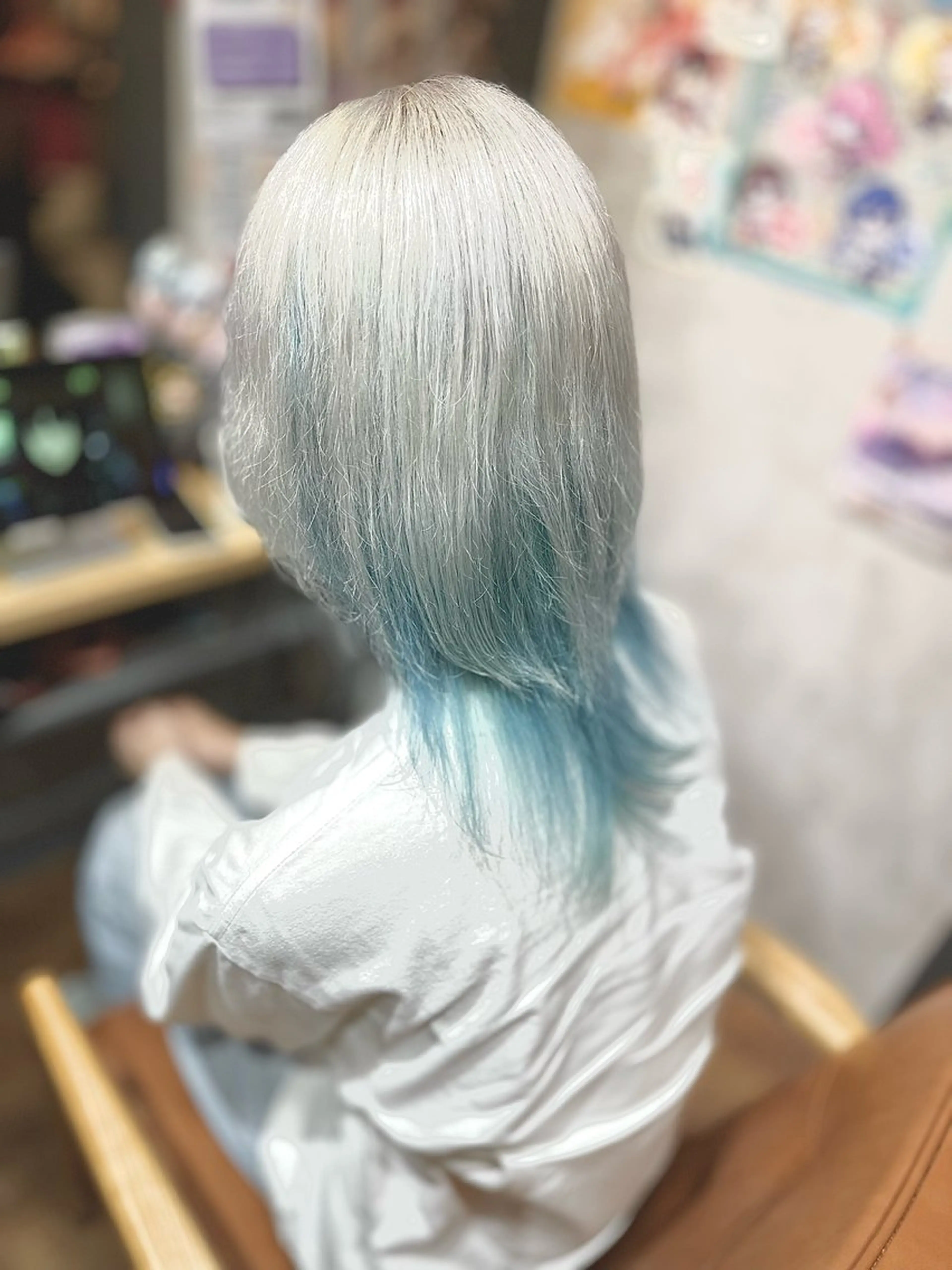 セミロング カラー ヲタクに美容室は難しい所属・カットモデル募集中 🥀タカハシ🥀のヘアスタイル