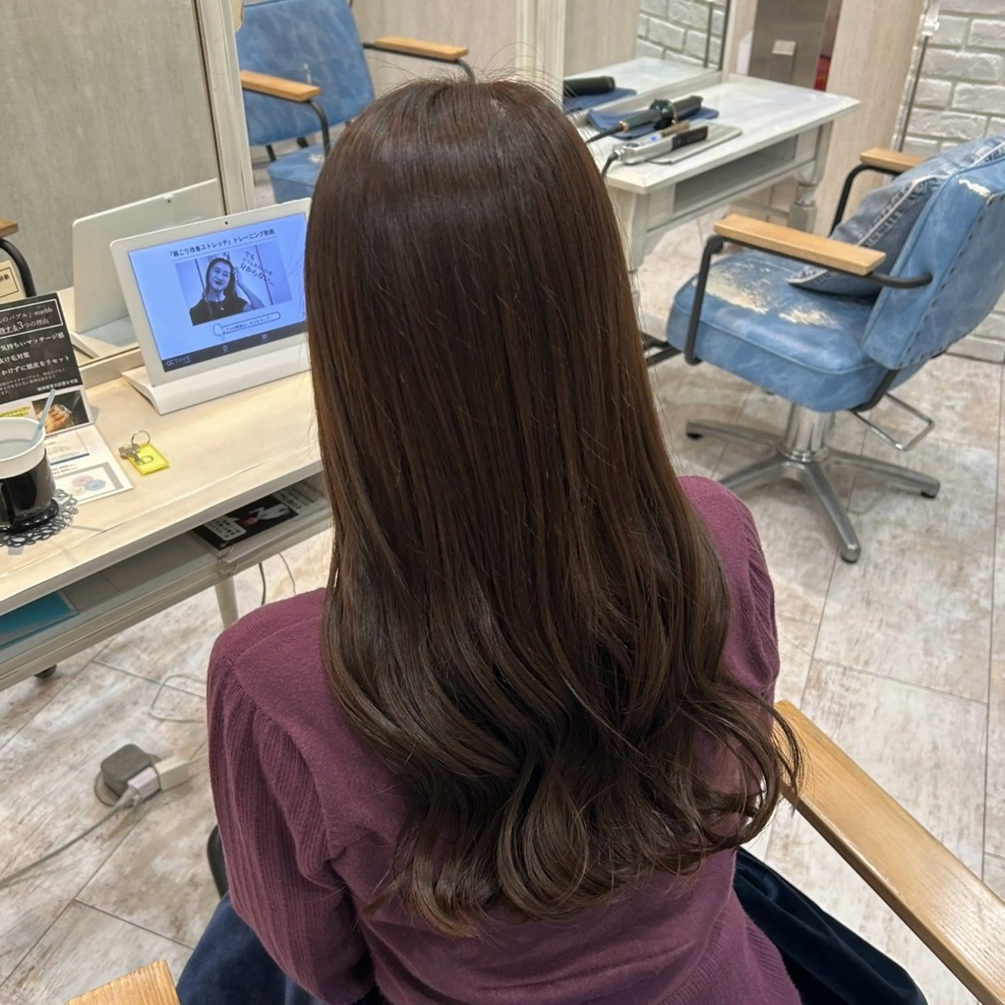 ロング カラー カット ヘアカラー トリートメント 🫧透け感⋆艶髪💎 山口アヤカのヘアスタイル