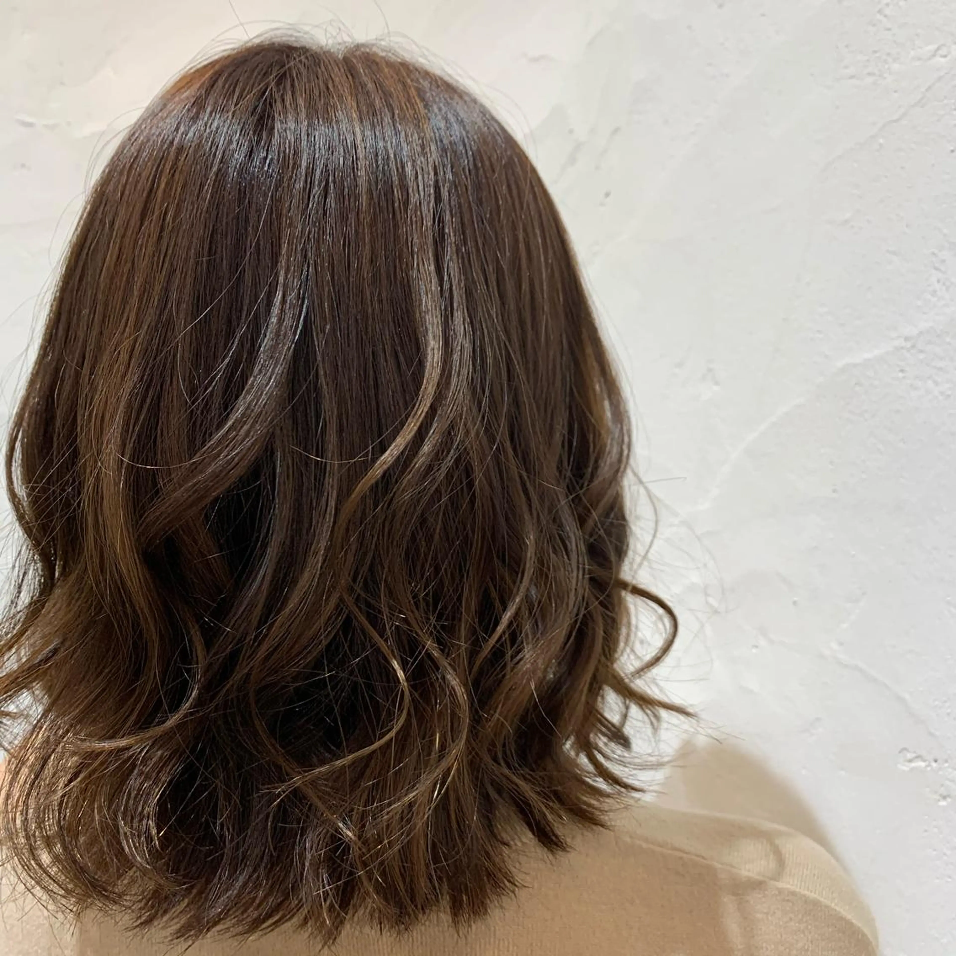 ミディアム カラー 吉田 夢のヘアスタイル