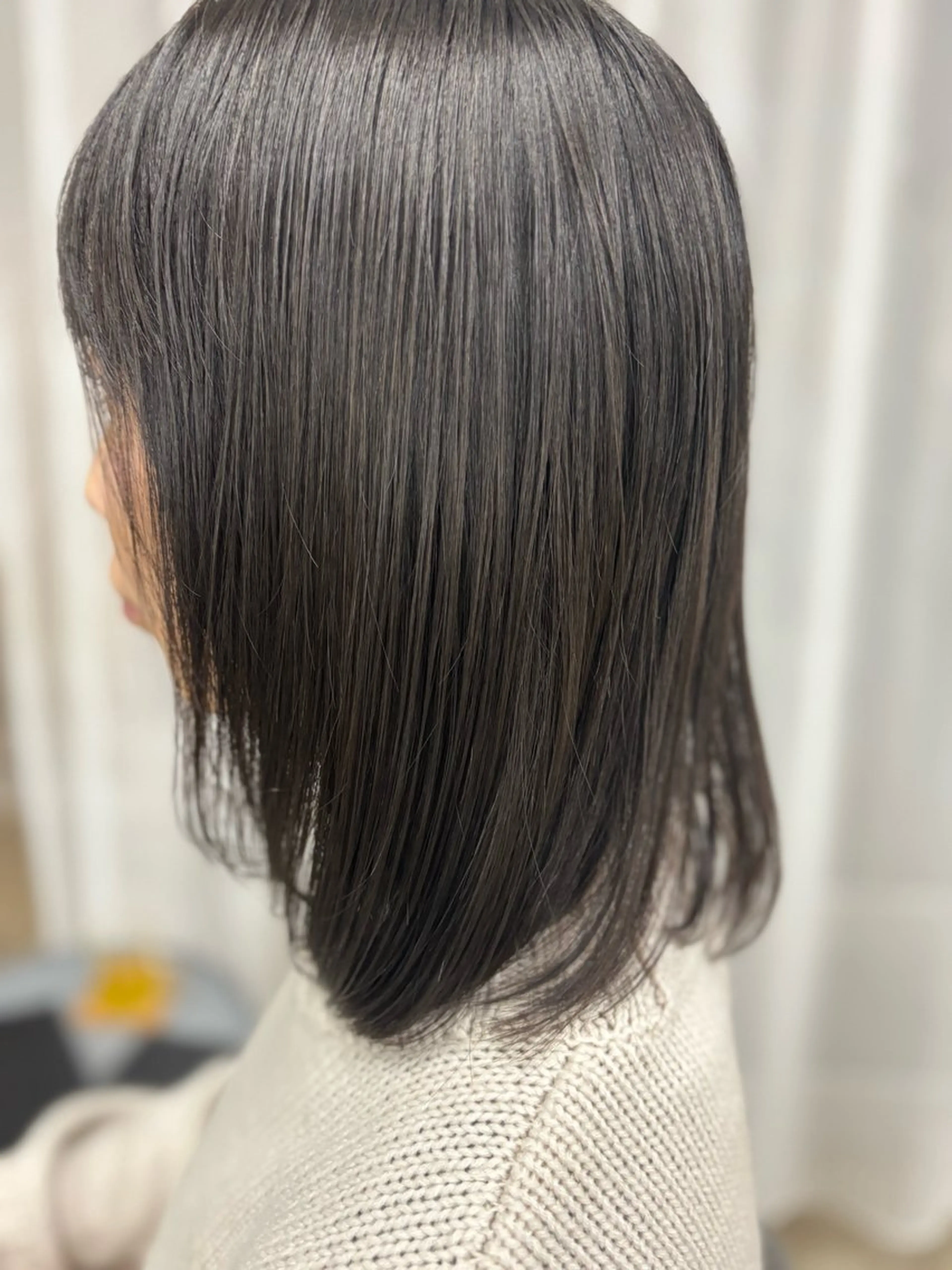 ミディアム カラー グレージュ ヘアカラー トリートメント 艶カラー／ナチュラル スタイル/Ayukaのヘアスタイル