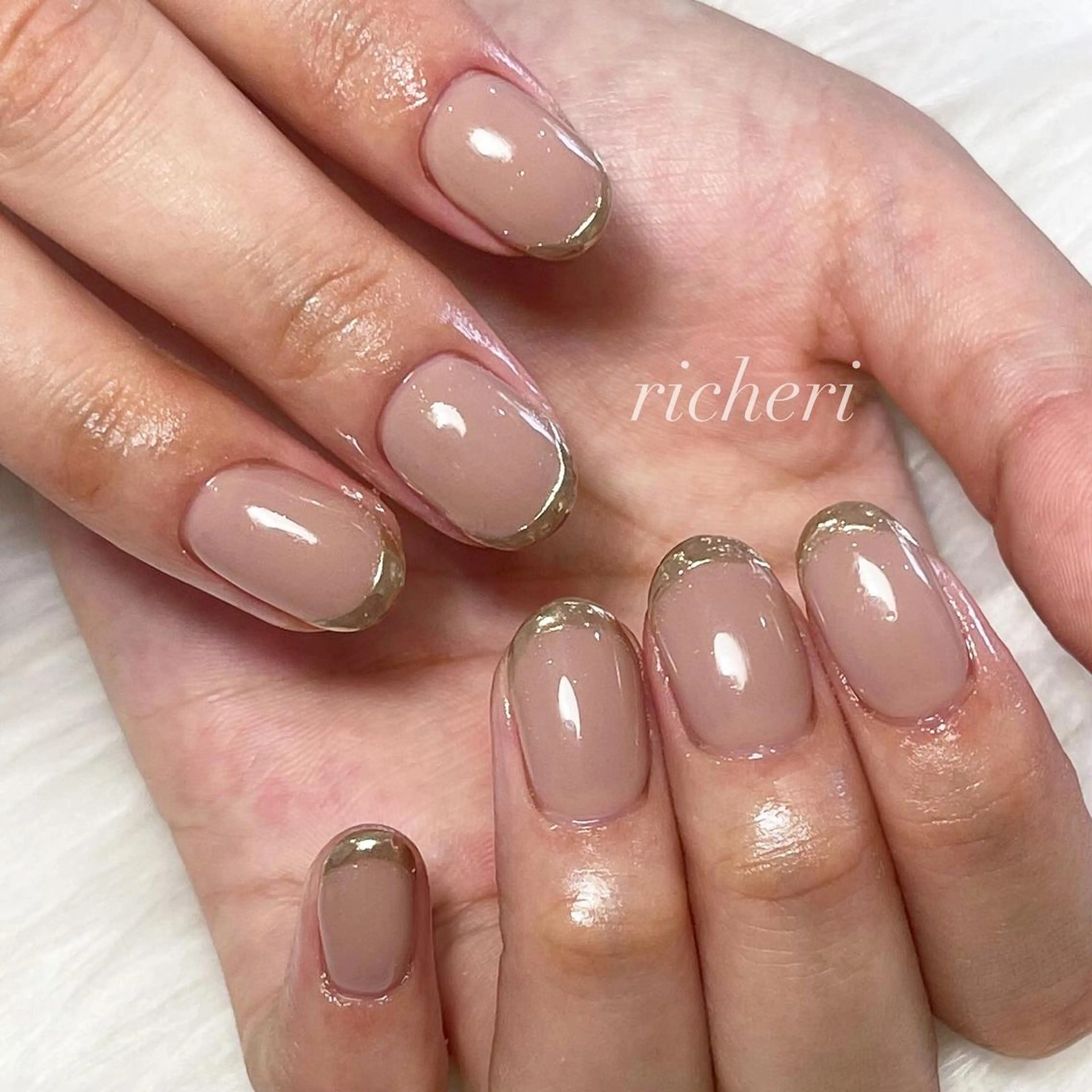 ミディアム ネイル 韓国風ヘア アートネイル フレンチネイル ジェルネイル ガラスフレンチ richeri beautyのエステ・リラクイメージ