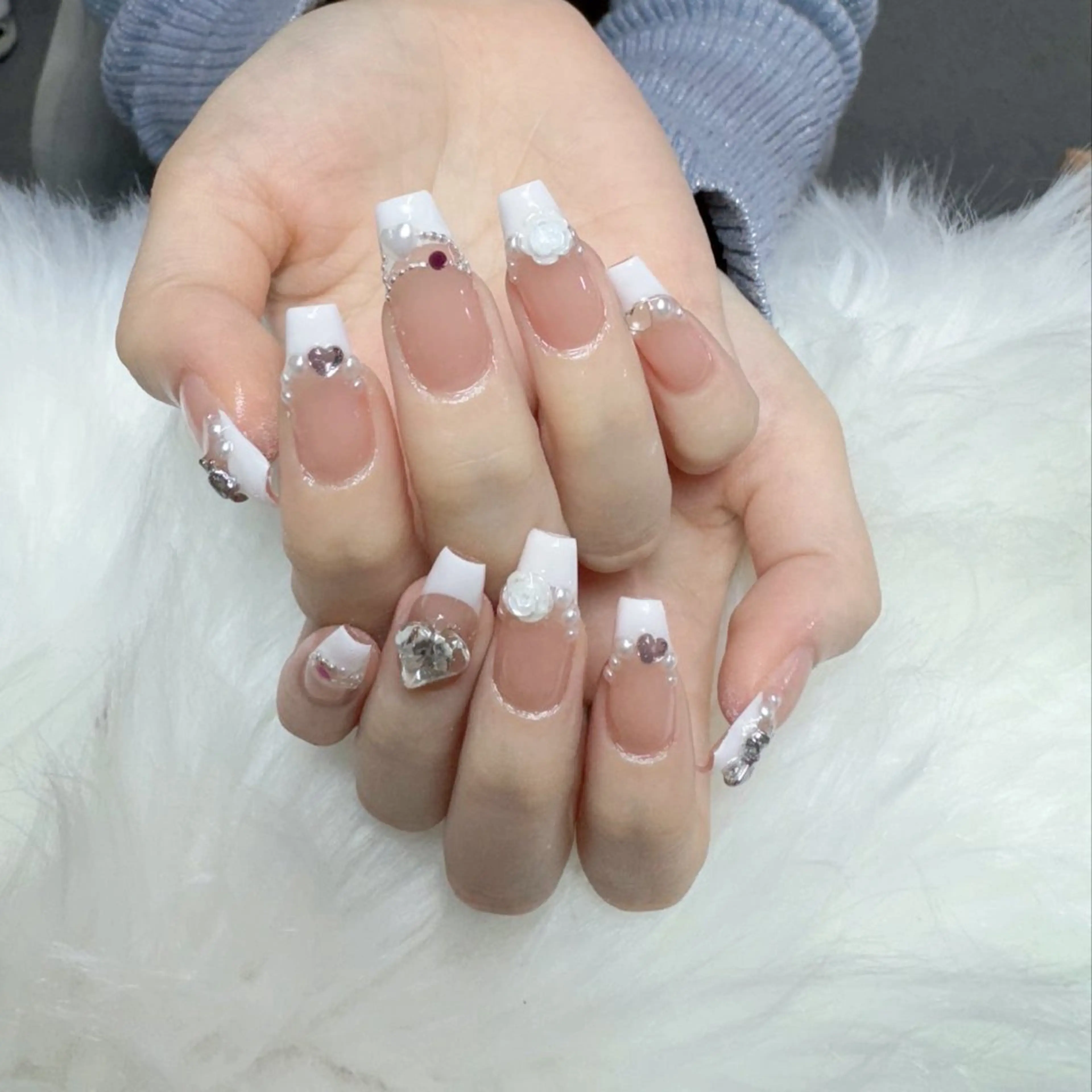 ネイル ハンドネイル 🎀nana🫧 ワンホンネイル🎀のネイルデザイン