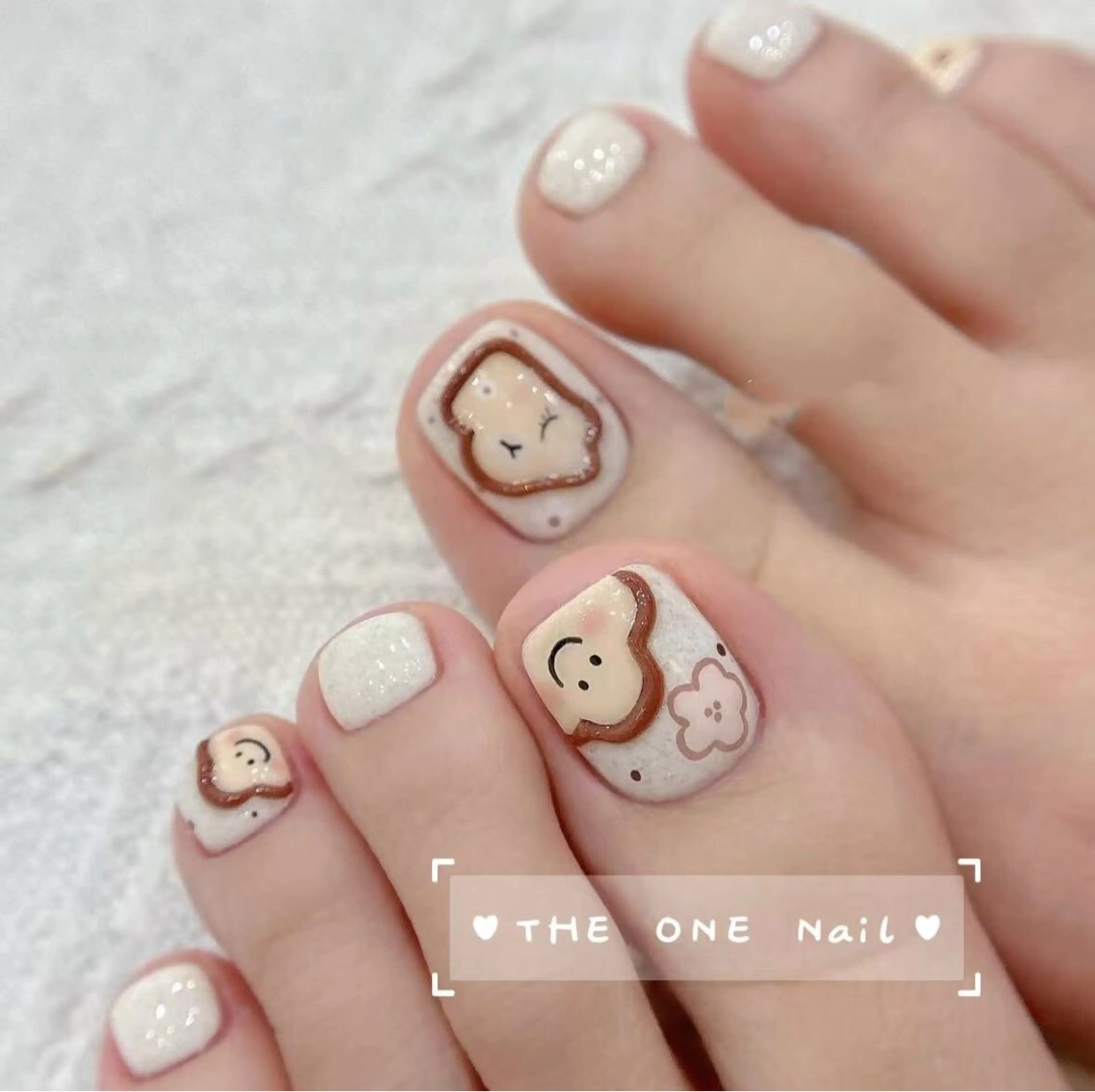 ネイル THE ONE 杉山のネイルデザイン