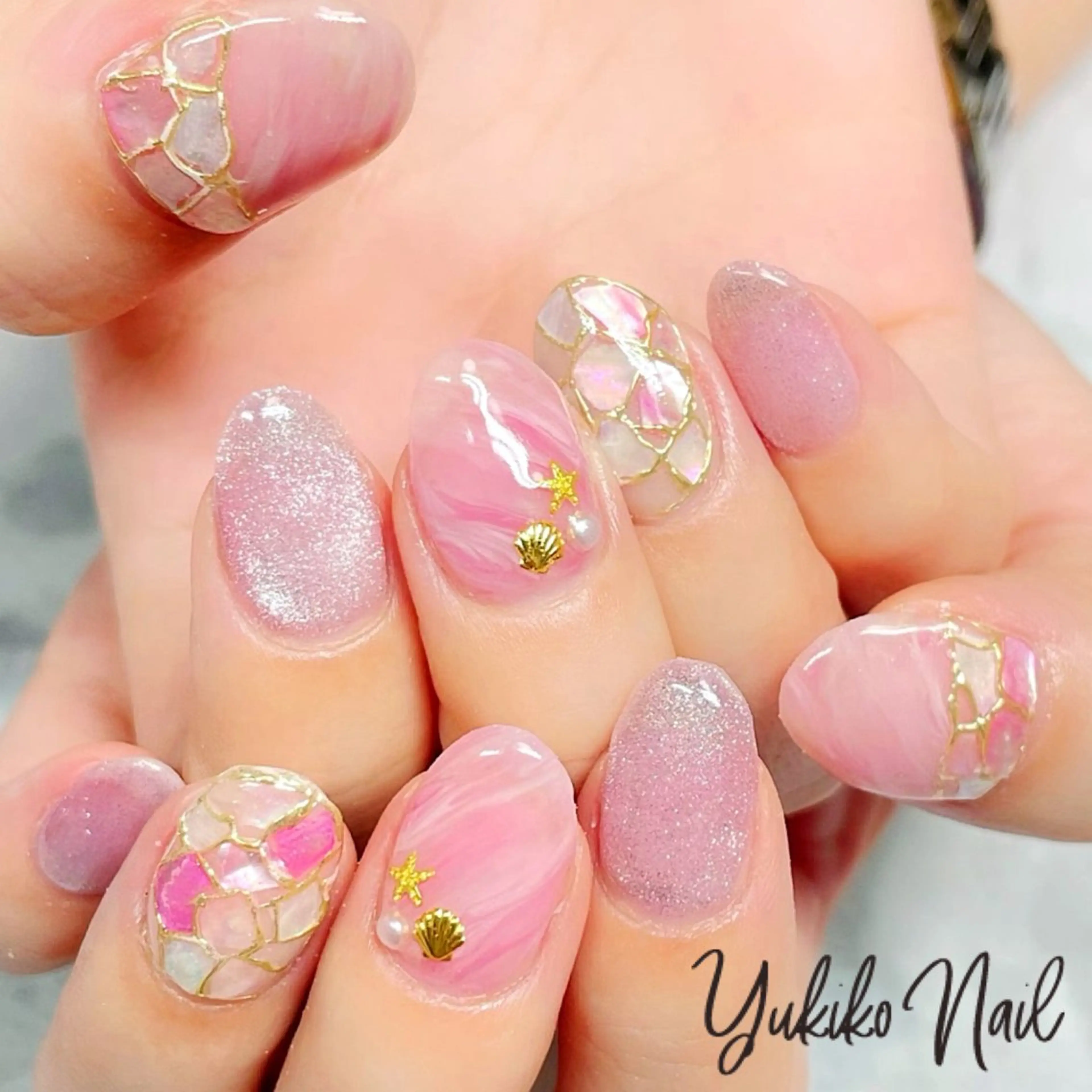 ネイル マグネットネイル ピンク 夏ネイル ユキコ ネイルのネイルデザイン