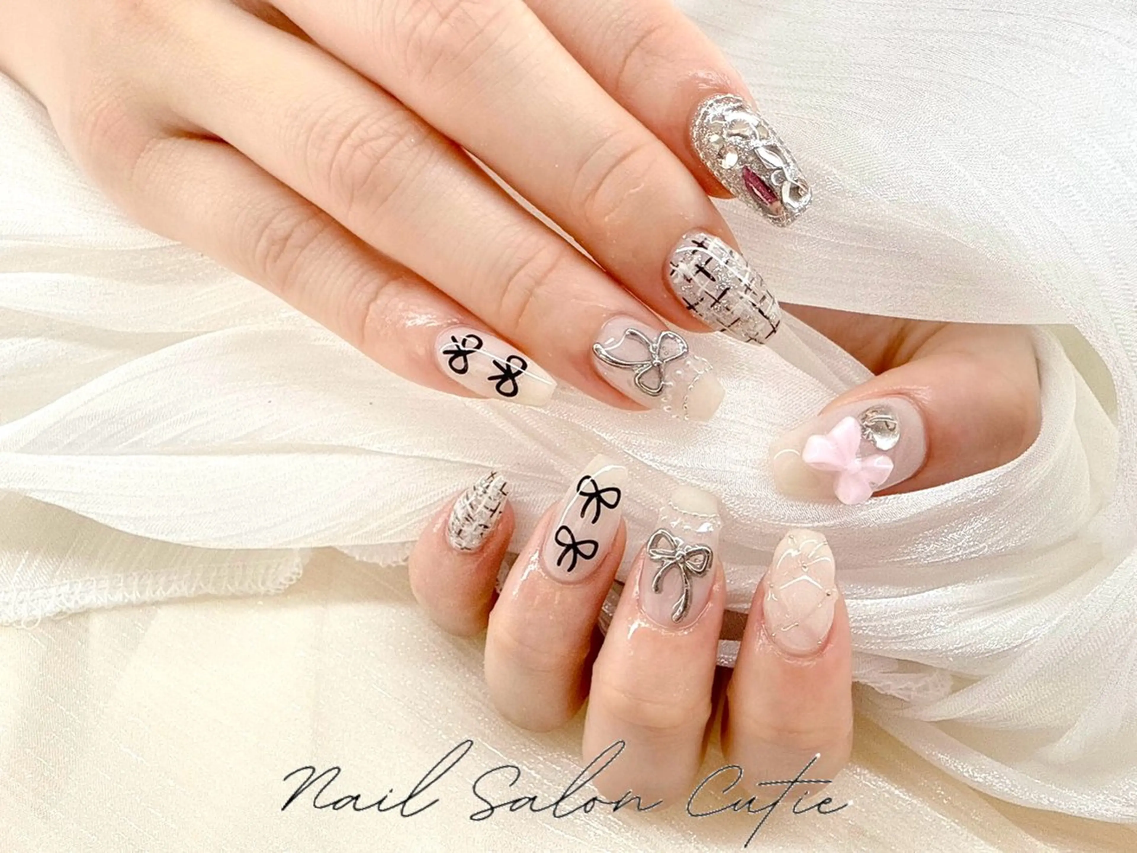 ネイル ジェルネイル ハート 韓国ネイル 持ち込み オフィスネイル ハンドネイル 池袋ワンホンネイル SALE実施中のネイルデザイン