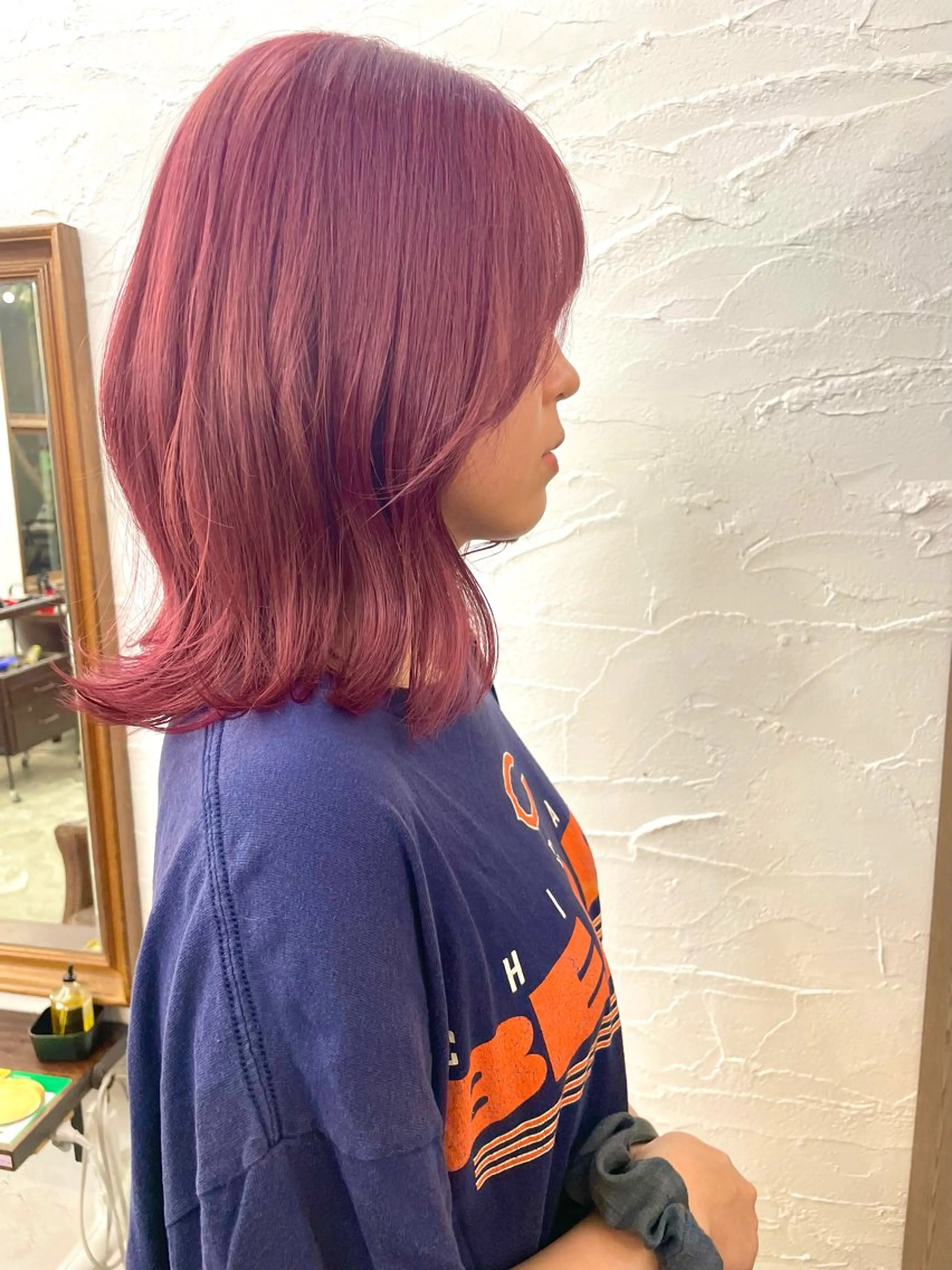 ミディアム カラー ピンクカラー ボブ 外ハネヘア ヘアカラー 尾崎 弘和のヘアスタイル