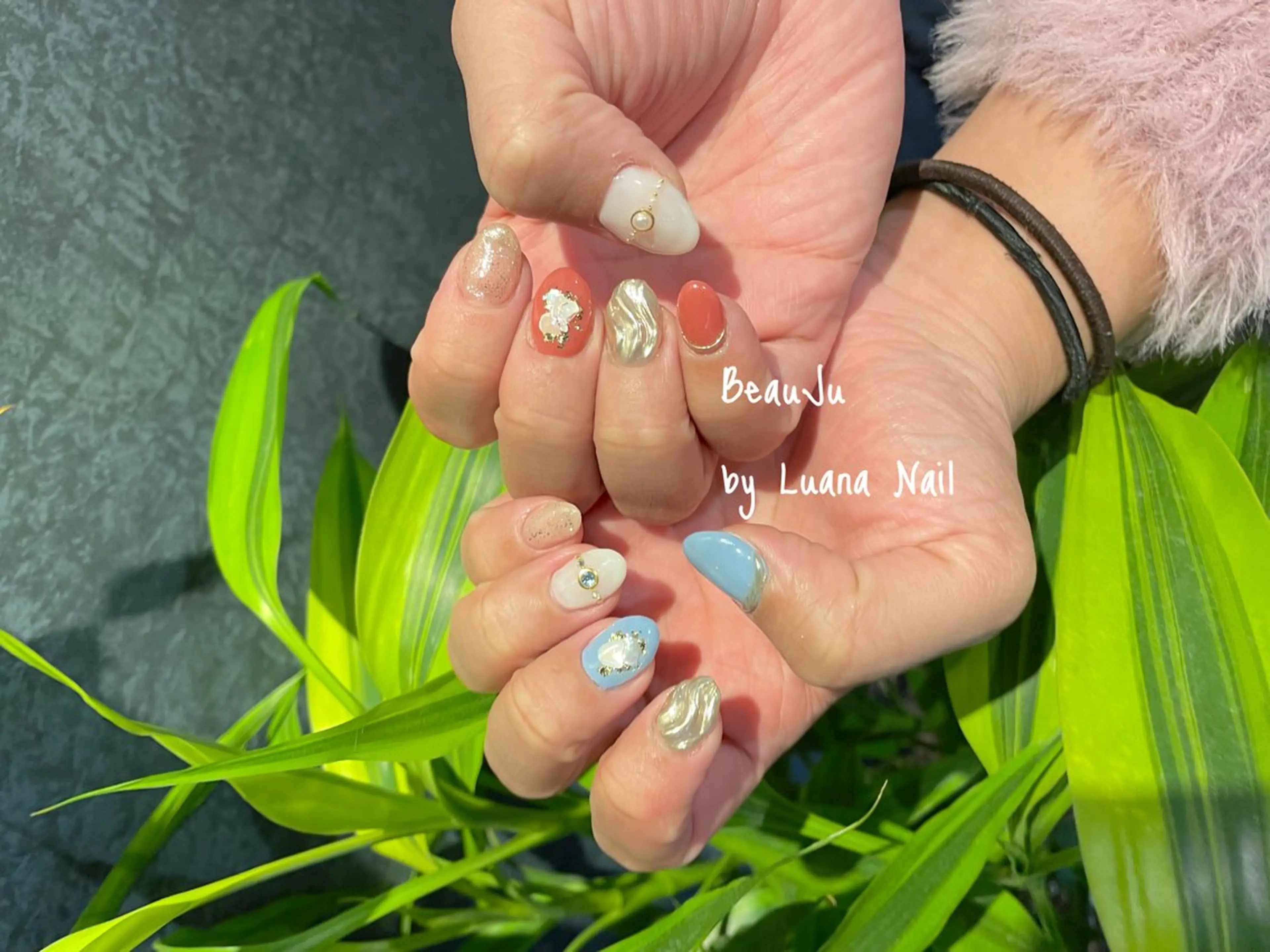 ネイル ミラーネイル ハンドネイル BeauJu by Luana Nailのネイルデザイン