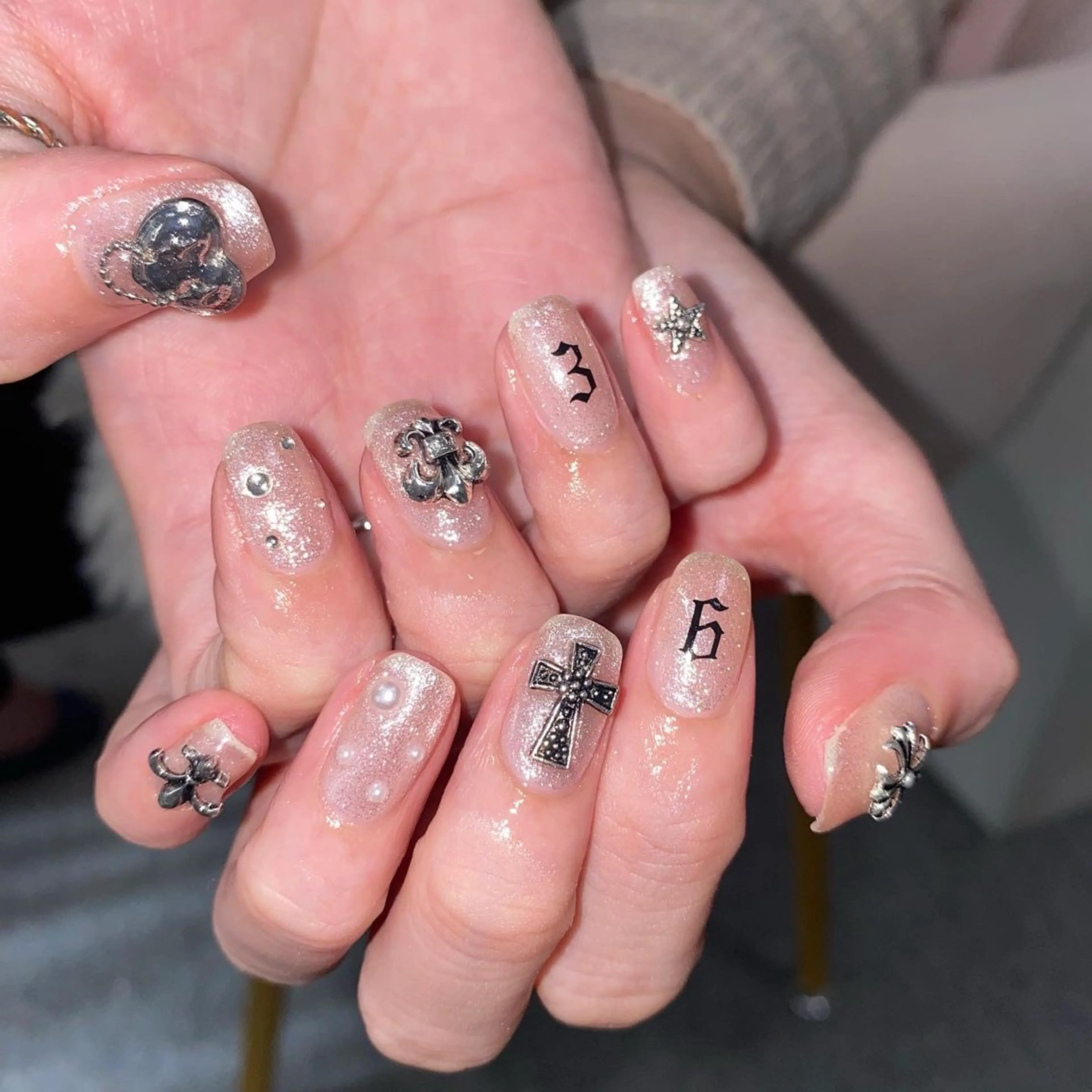 ネイル I pinknail 韓国風·持ち込み専門のネイルデザイン