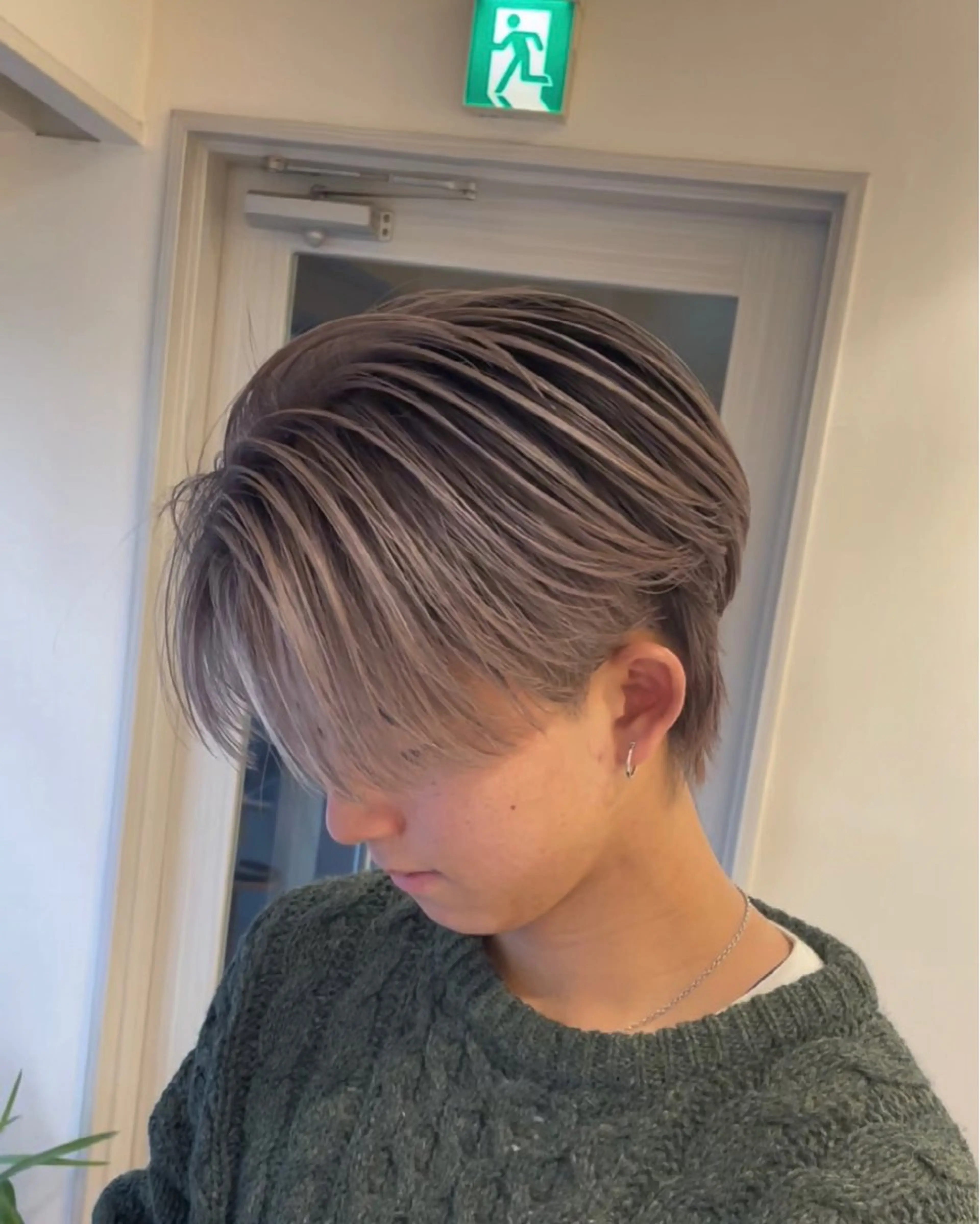 ミディアム カラー パーマ ヘアアレンジ メンズ メンズバレイヤージュ 🌫ハイライトのヘアスタイル