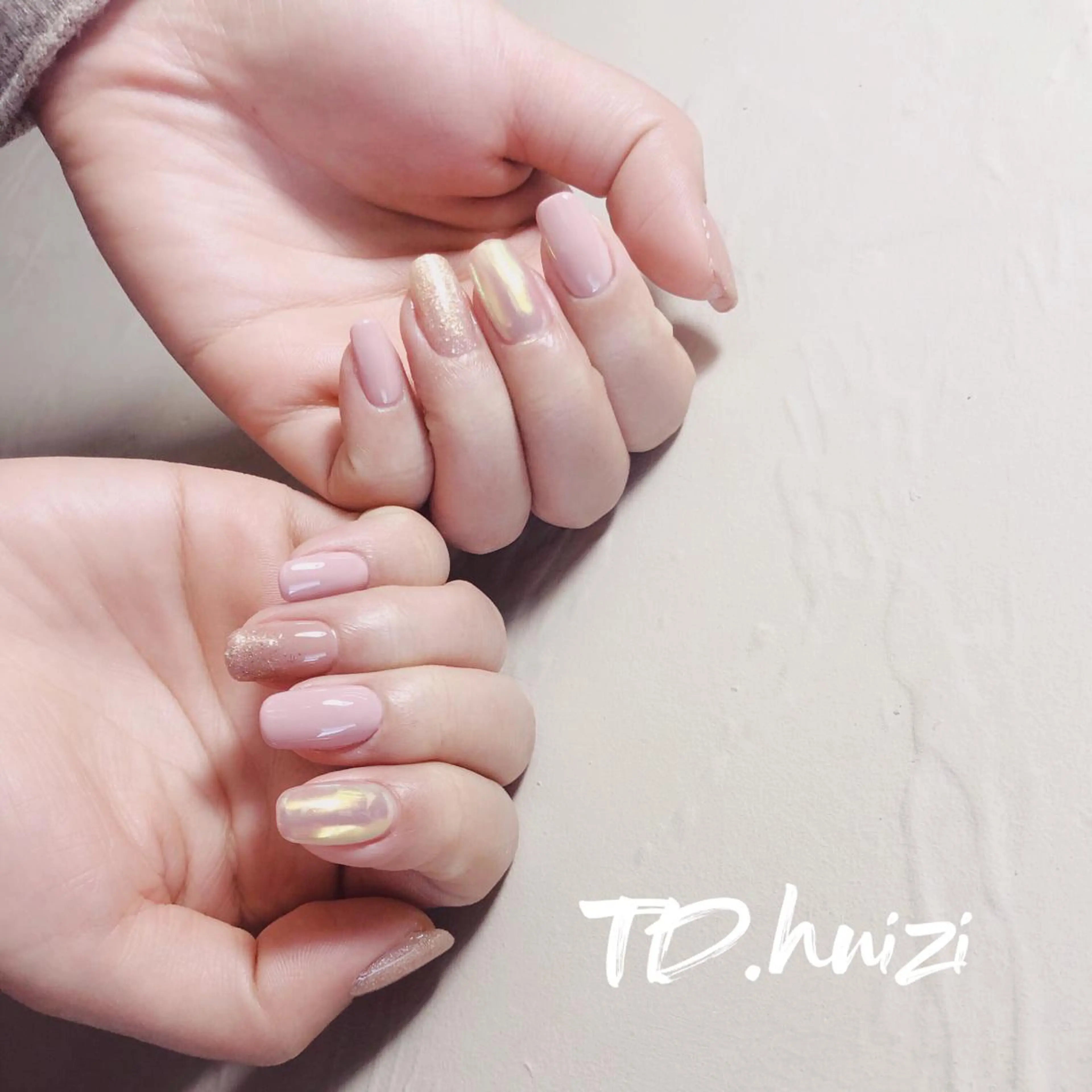 ミディアム めぐみのネイルサロン スタッフ練習のネイルデザイン