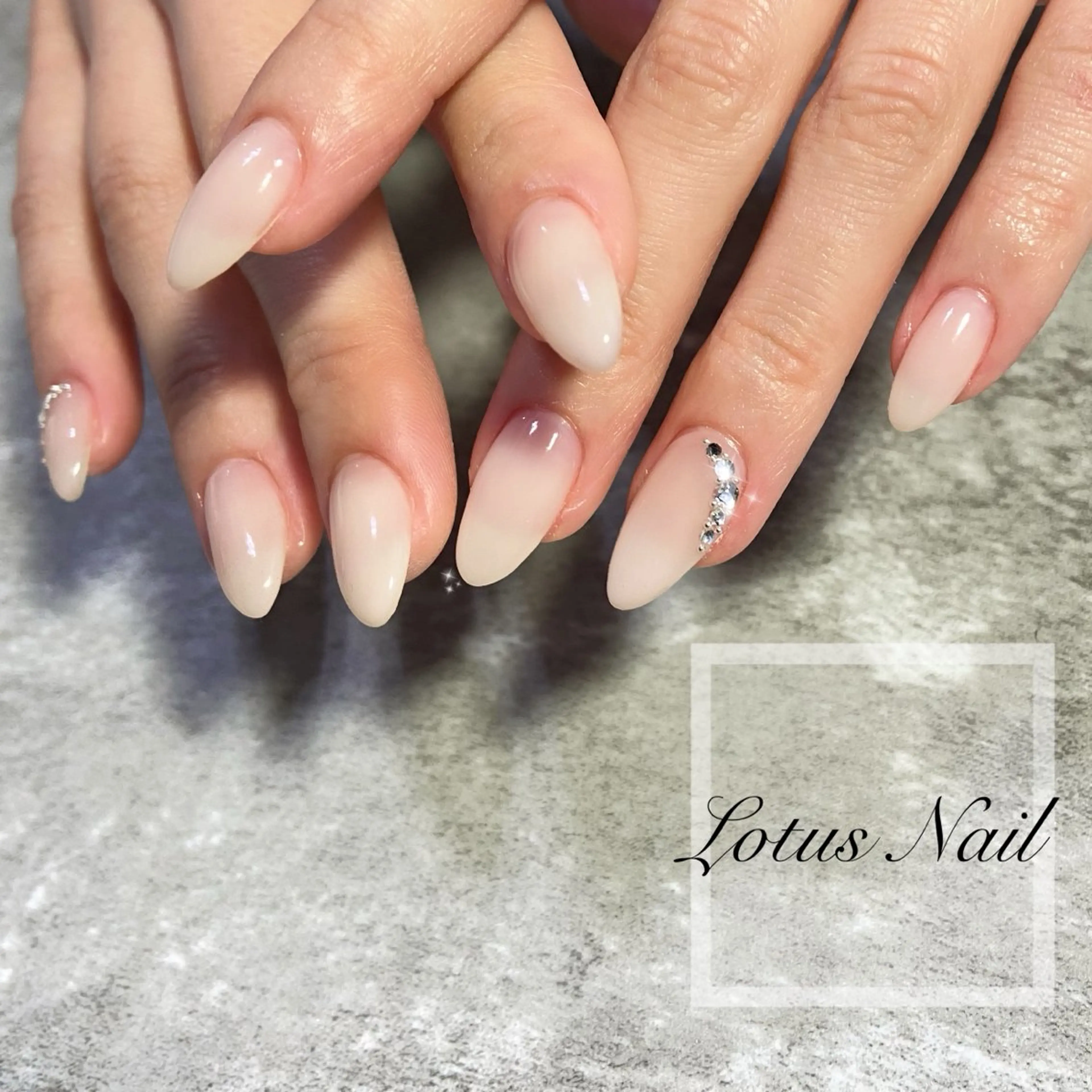 ネイル Lotus Nailのネイルデザイン