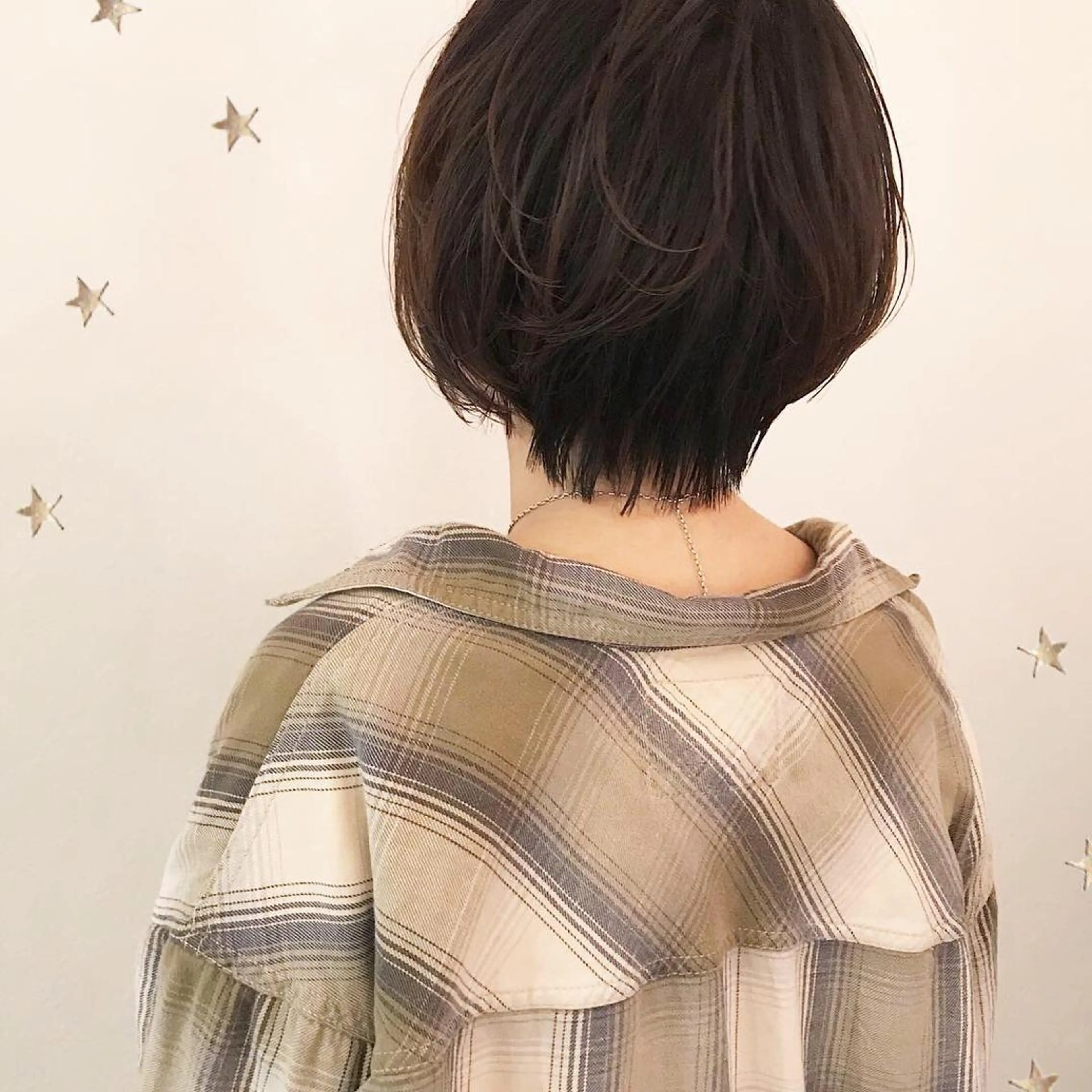 ショート 市川 千夏のヘアスタイル