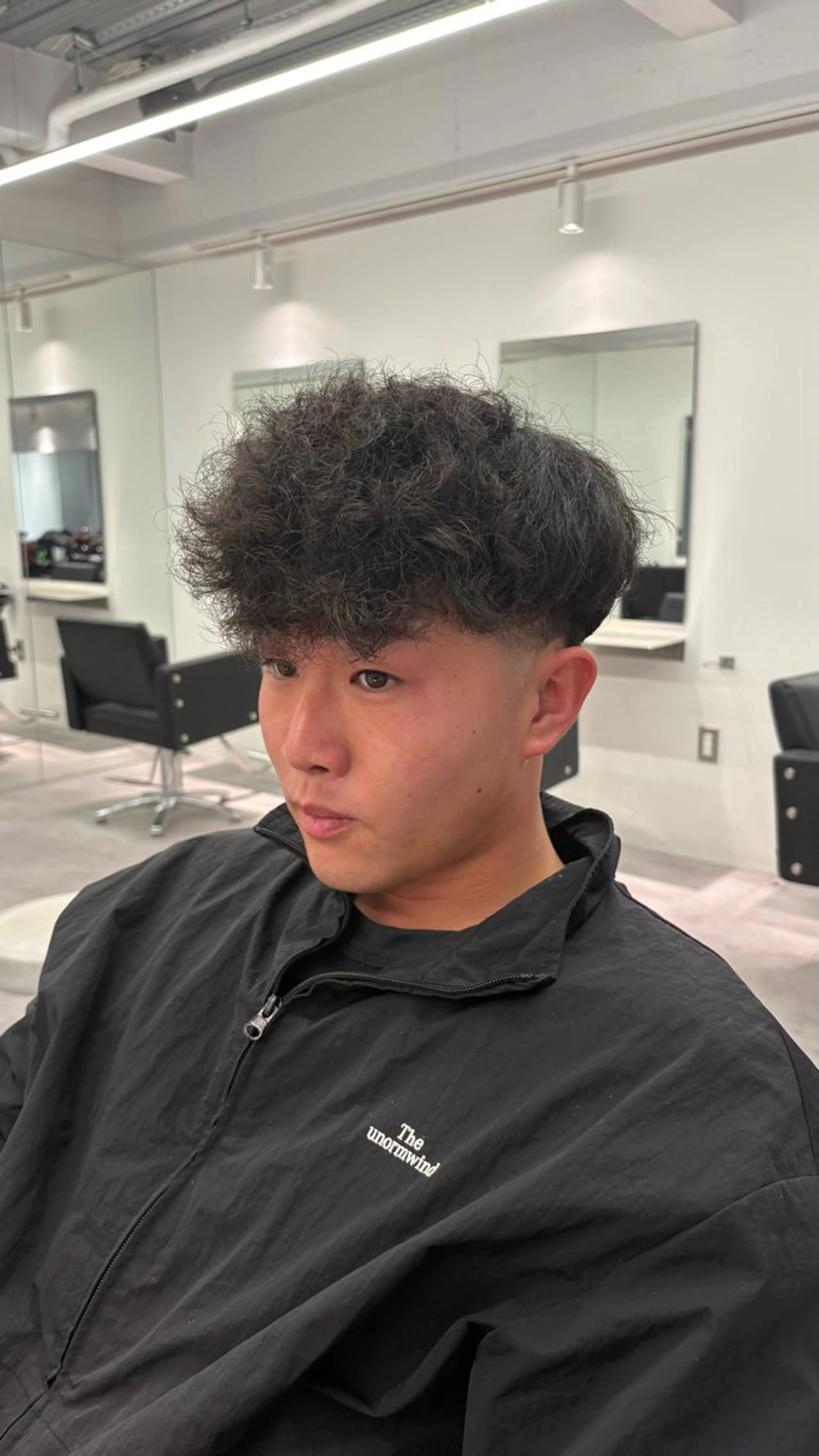 ミディアム パーマ メンズ スペインカール カット パーマ 高橋 周のヘアスタイル