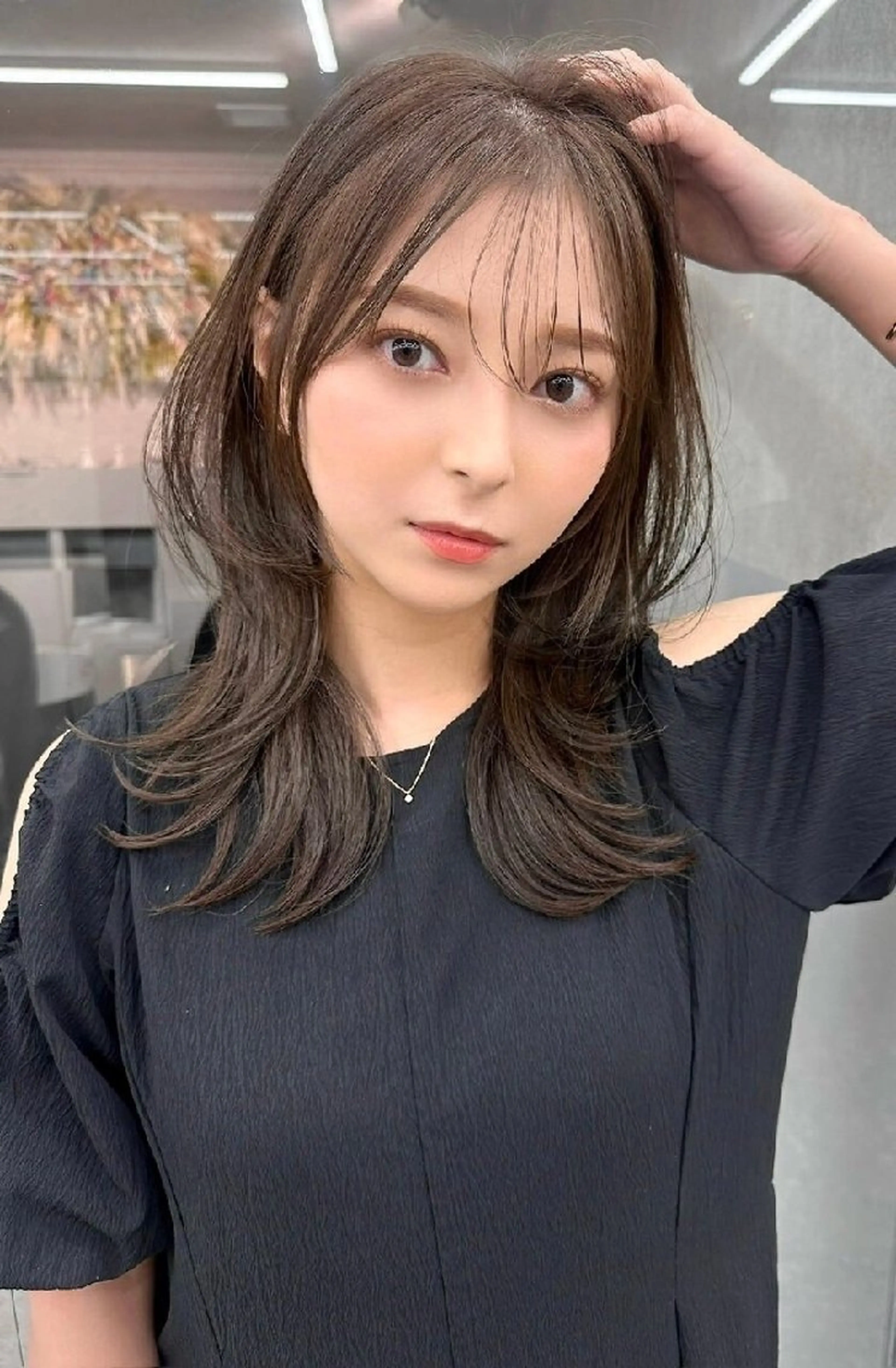 カラー ミディアム カット ヘアカラー トリートメント Lond Roleのヘアスタイル