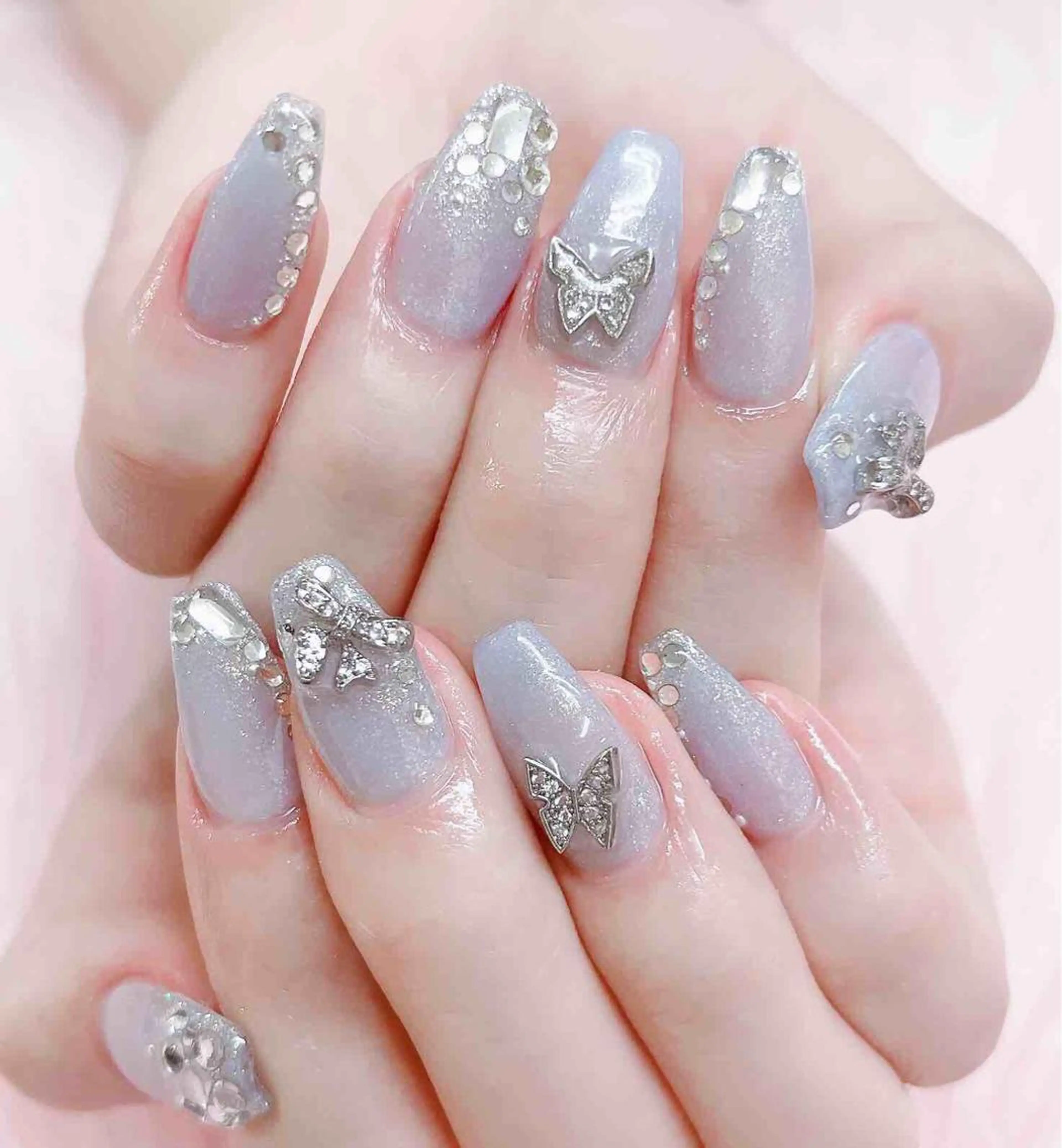 ネイル ハンドネイル MoonNail ユリ🌸のネイルデザイン