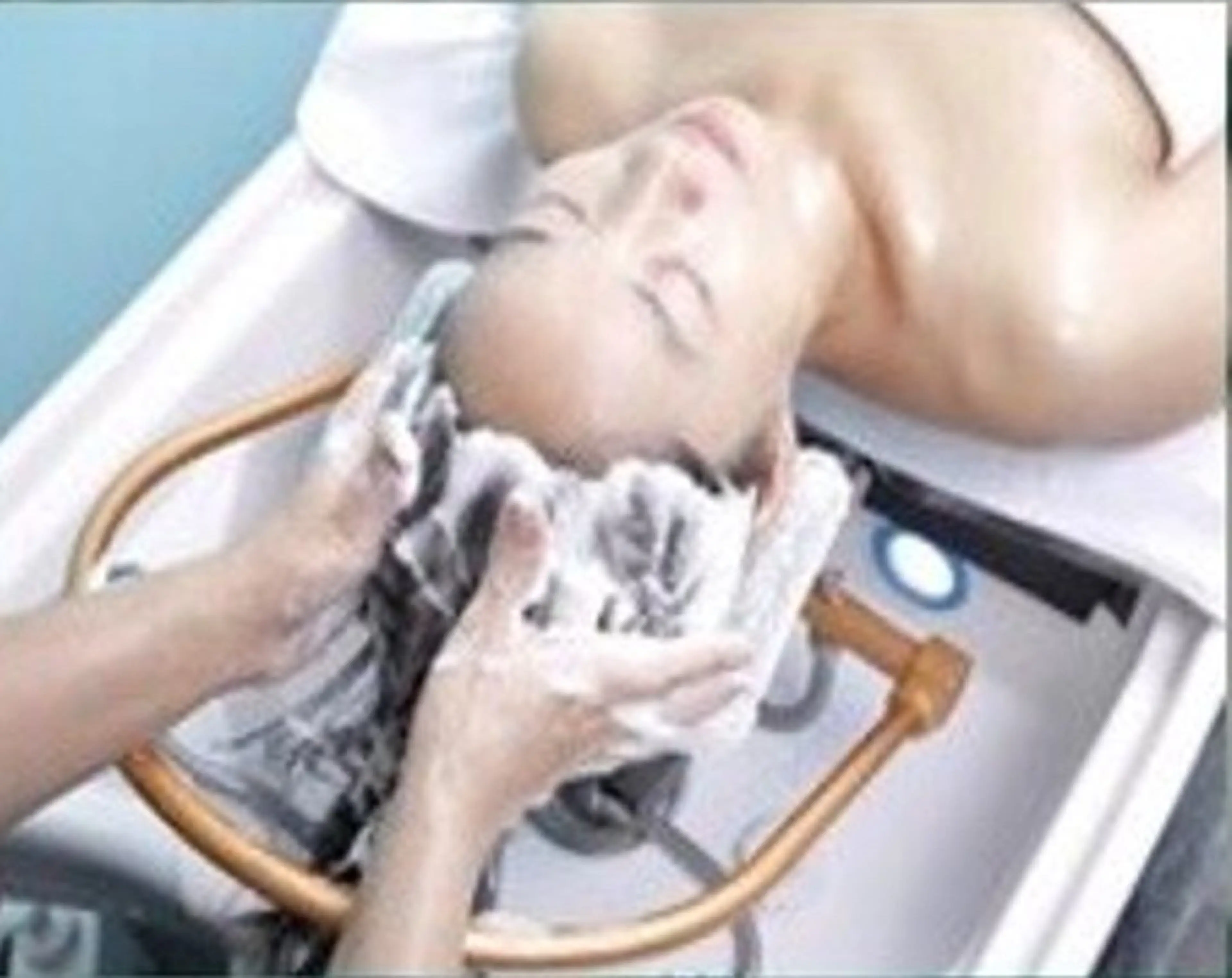 スペシャルセレクト 大人気!ご褒美ヘッドスパ◎湯かけ流しアロマリンパマッサージ150¥22000→¥18900の写真