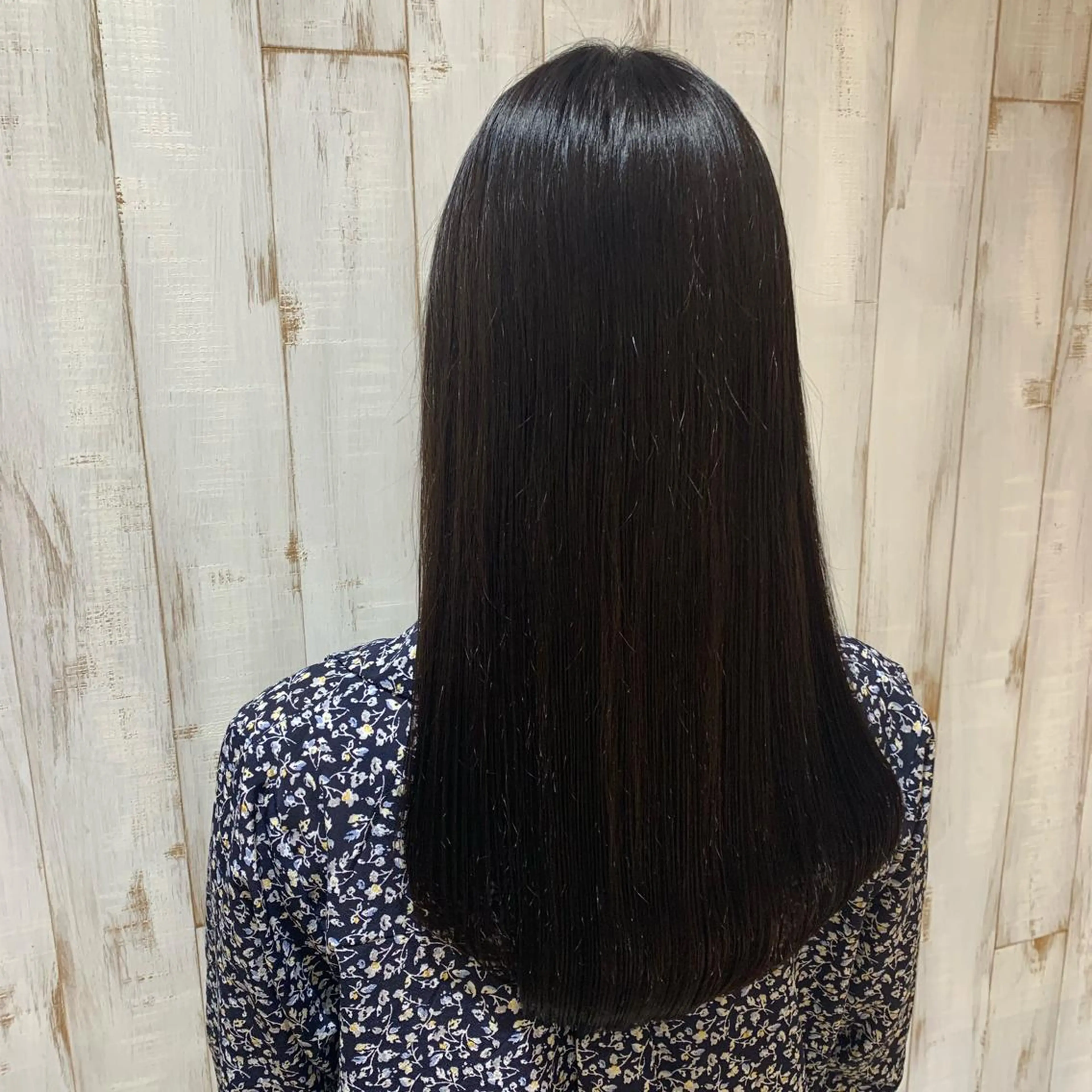 ロング 庄司 美佑樹のヘアスタイル