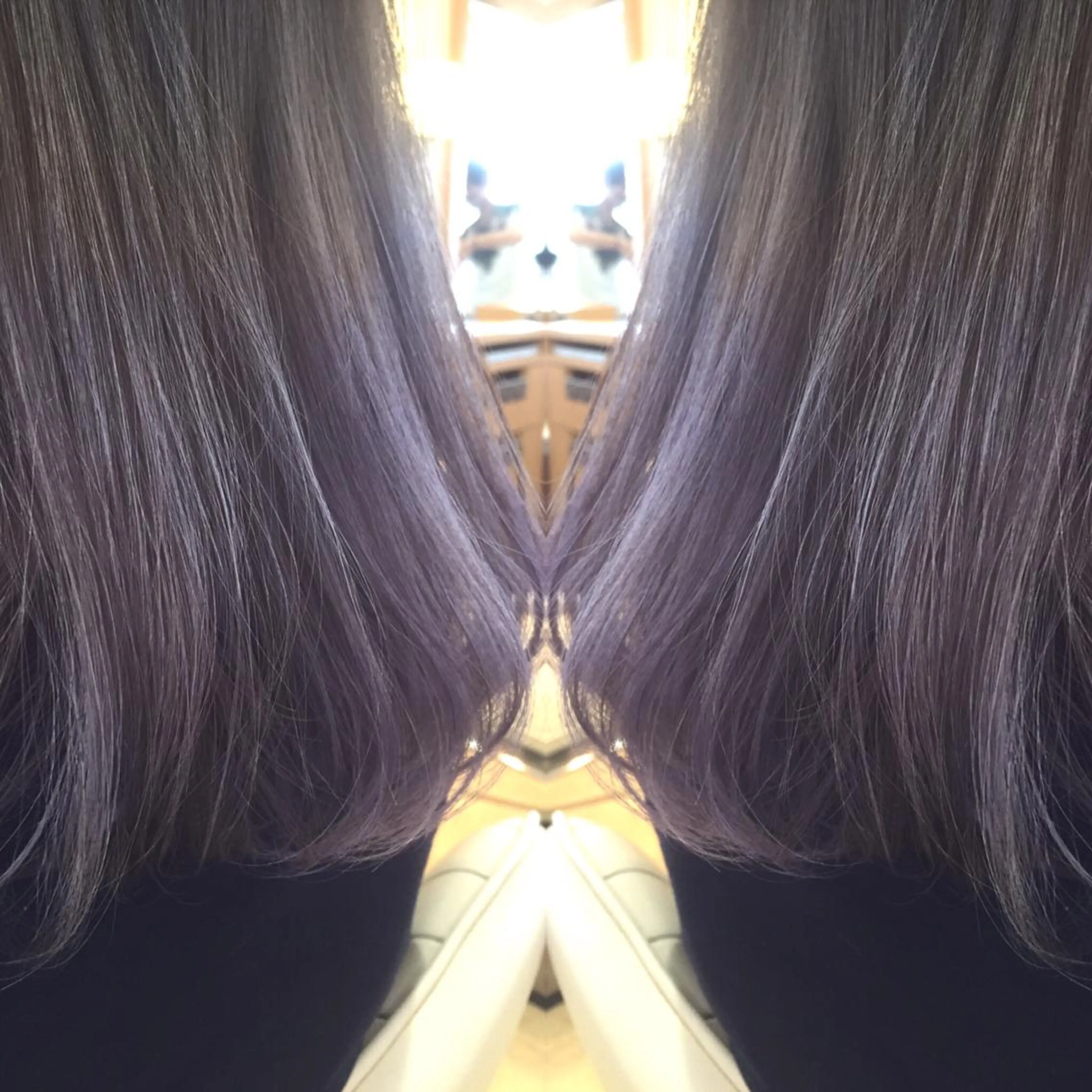 ミディアム セミロング カラー イルミナカラー インナーカラー ラベンダーカラー 🌹ハッシュカット、 レイヤー韓国ヘア🌹のヘアスタイル