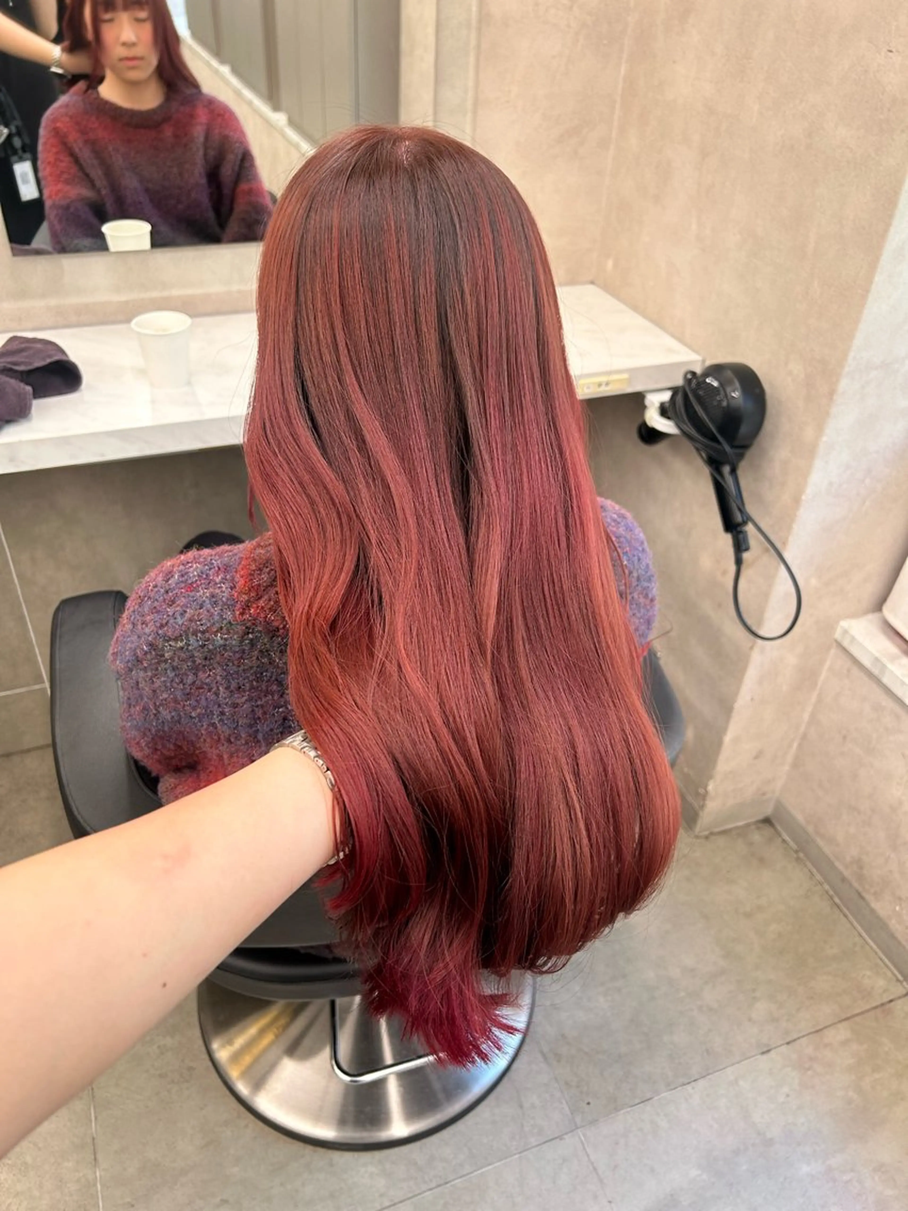 カラー ヘアカラー トリートメント 透明感ベージュ🤎 ナチュラルレイヤーのヘアスタイル