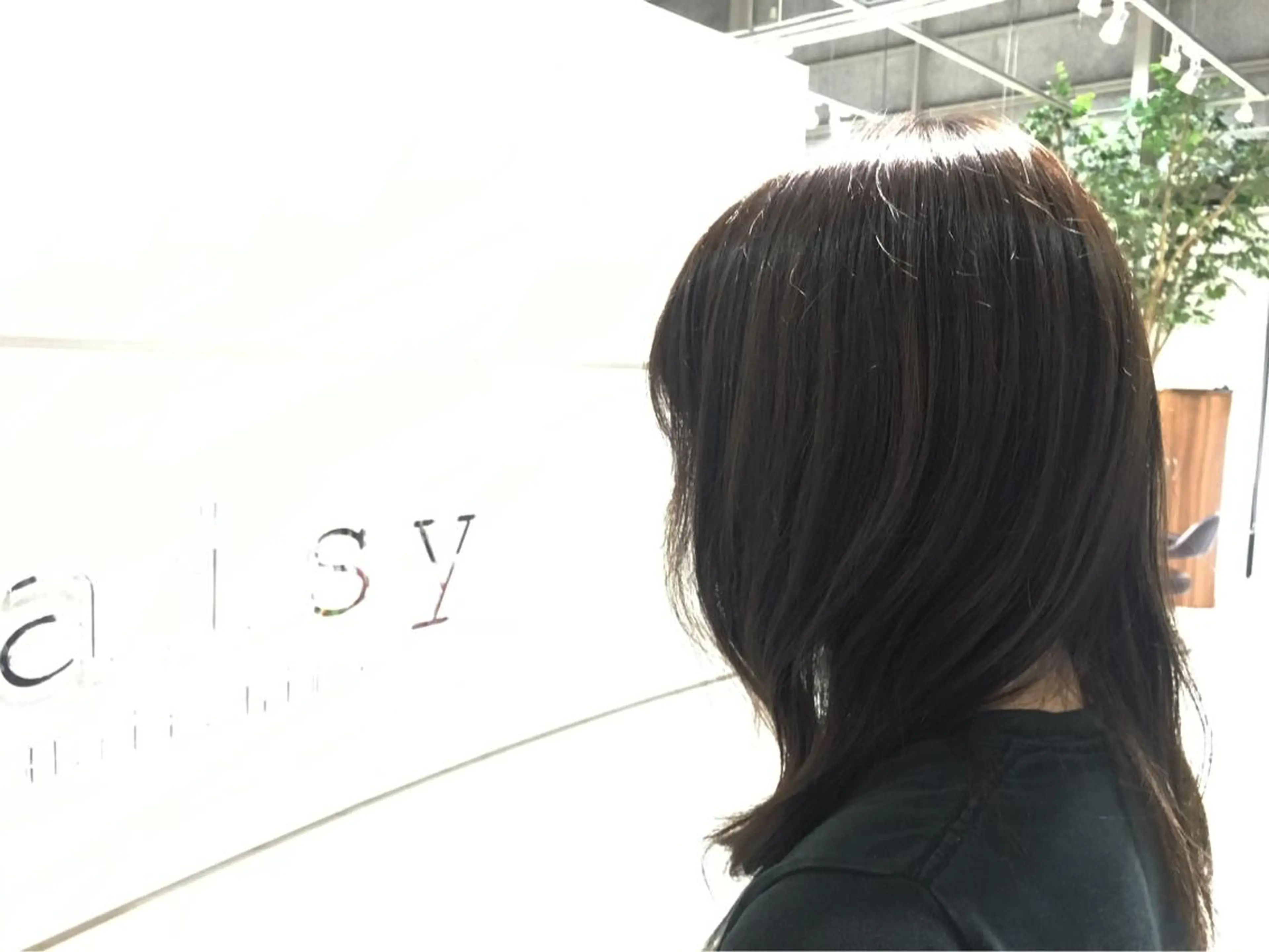 ミディアム カラー 透明感カラー グレージュ ハイライトカラー ハイライト 佐藤 結花のヘアスタイル